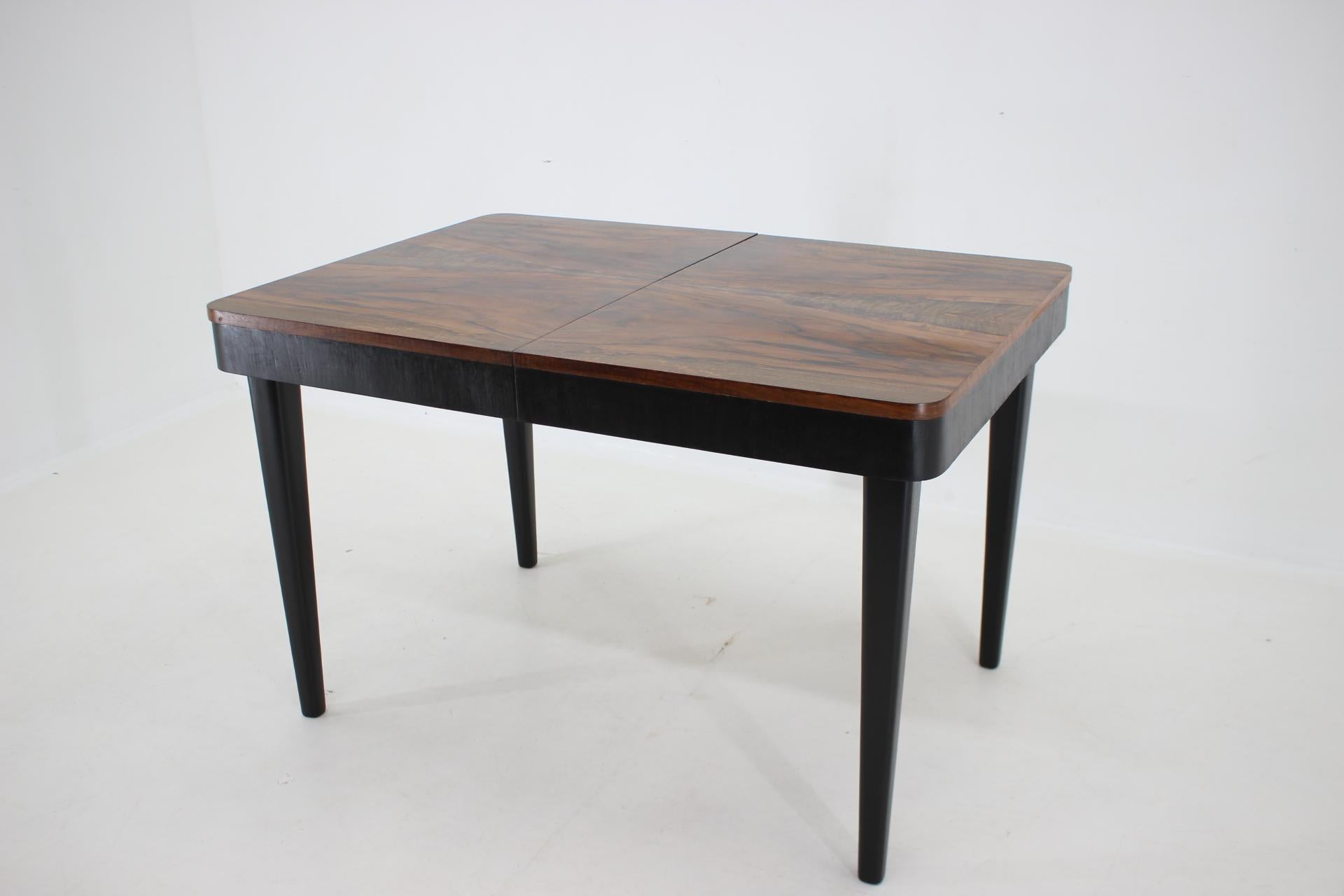 1940s Jindrich Halabala Extending Dining Table in Walnut, Czechoslovakia 9