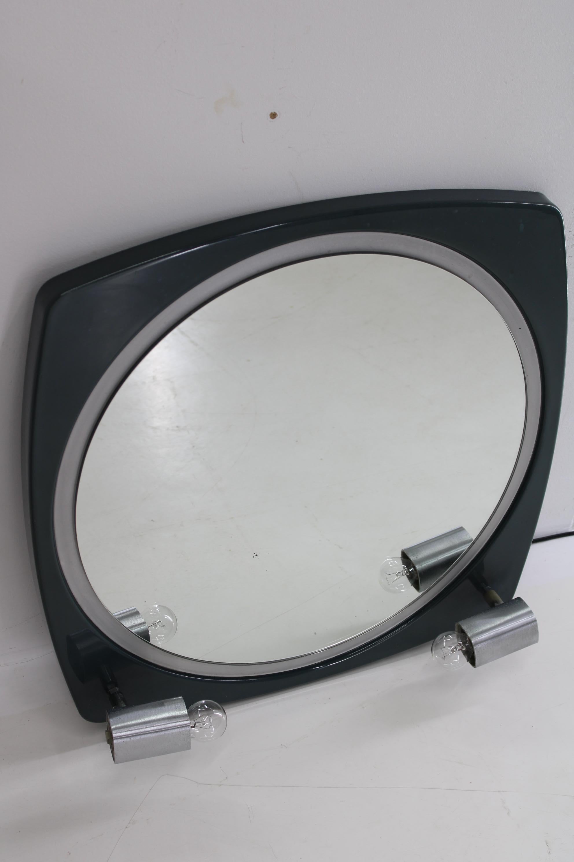 Mid-Century Modern 1970 Miroir avec Lights by Thema , Italy en vente