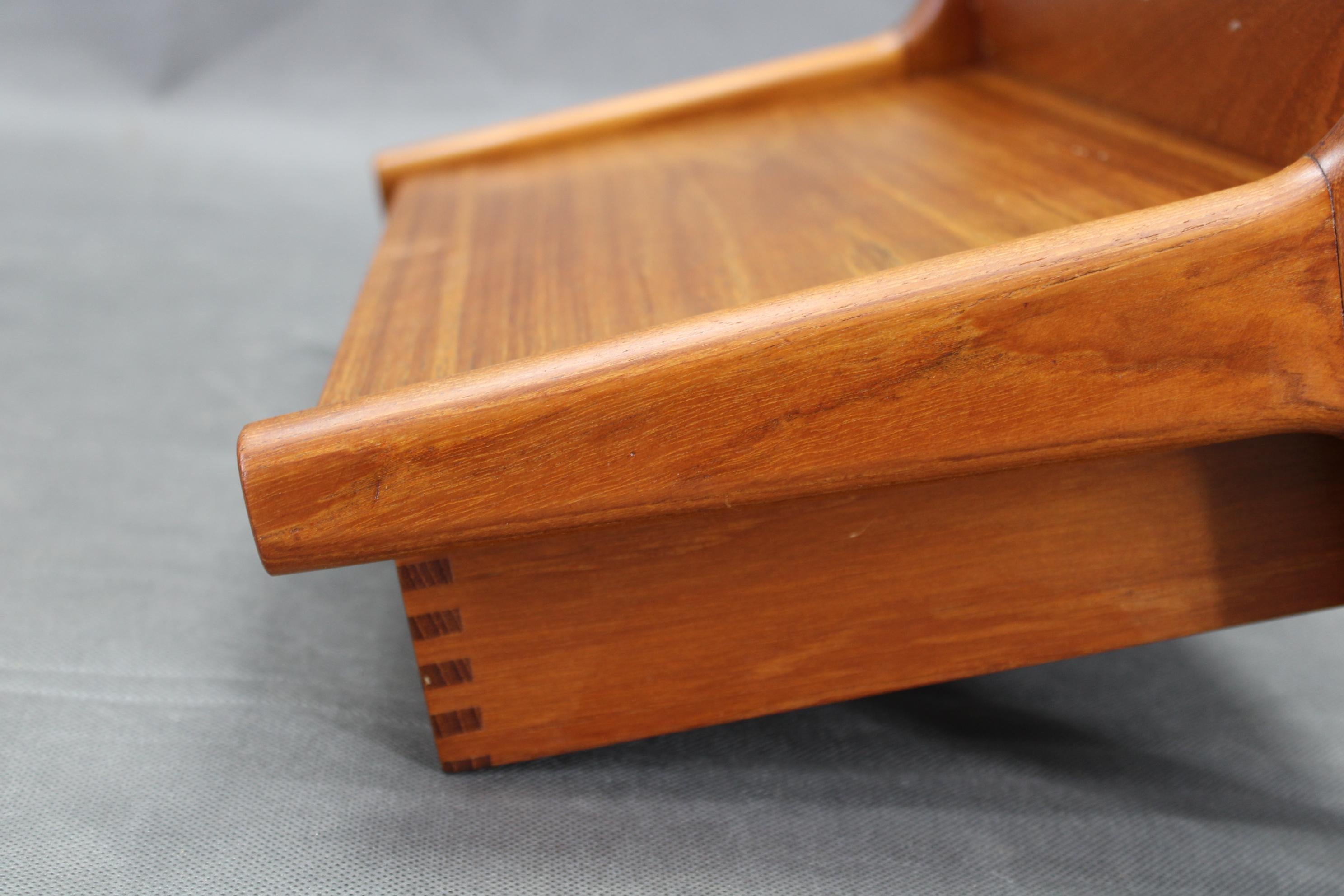 1950s Paire de rares tables de nuit flottantes en teck de Borg par Dyrlund Danemark en vente 7