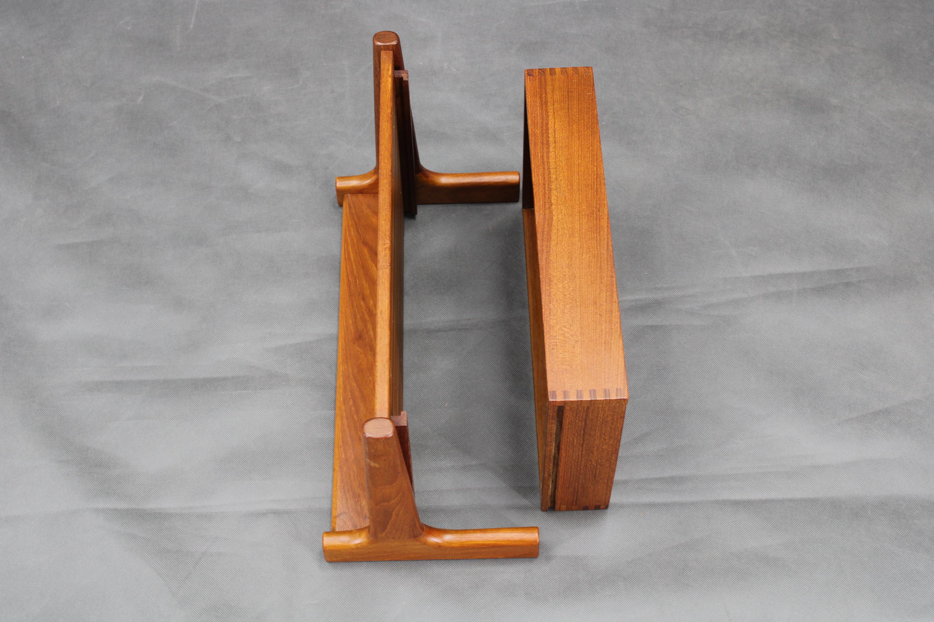 1950s Paire de rares tables de nuit flottantes en teck de Borg par Dyrlund Danemark en vente 2