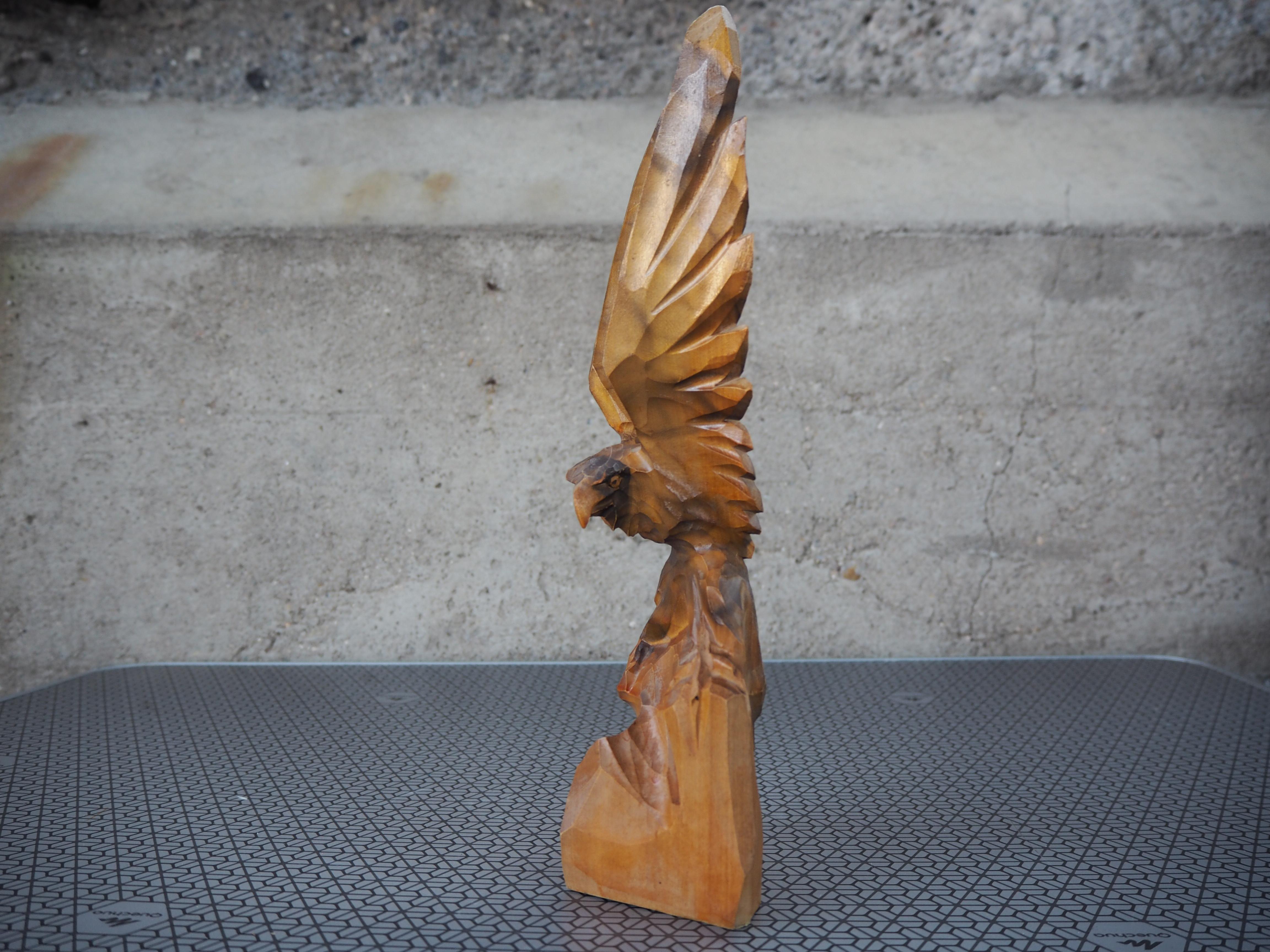 Mid-Century Modern Statue d'aigle vintage, figure en Wood, 1970 en vente