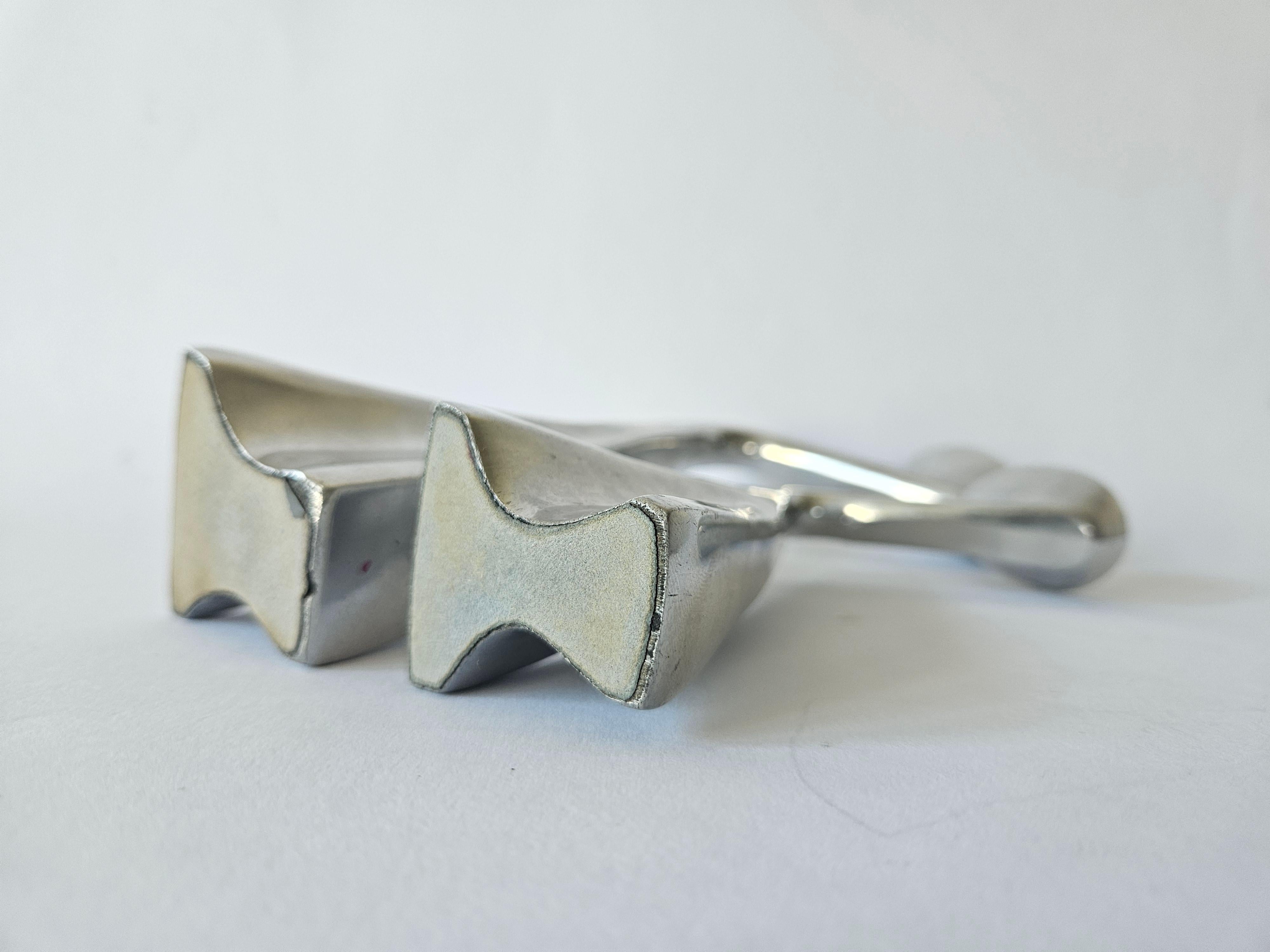 Pair of Midcentury Design Swan Candlesticks by Matthew Hilton, England, 1980s For Sale 5
