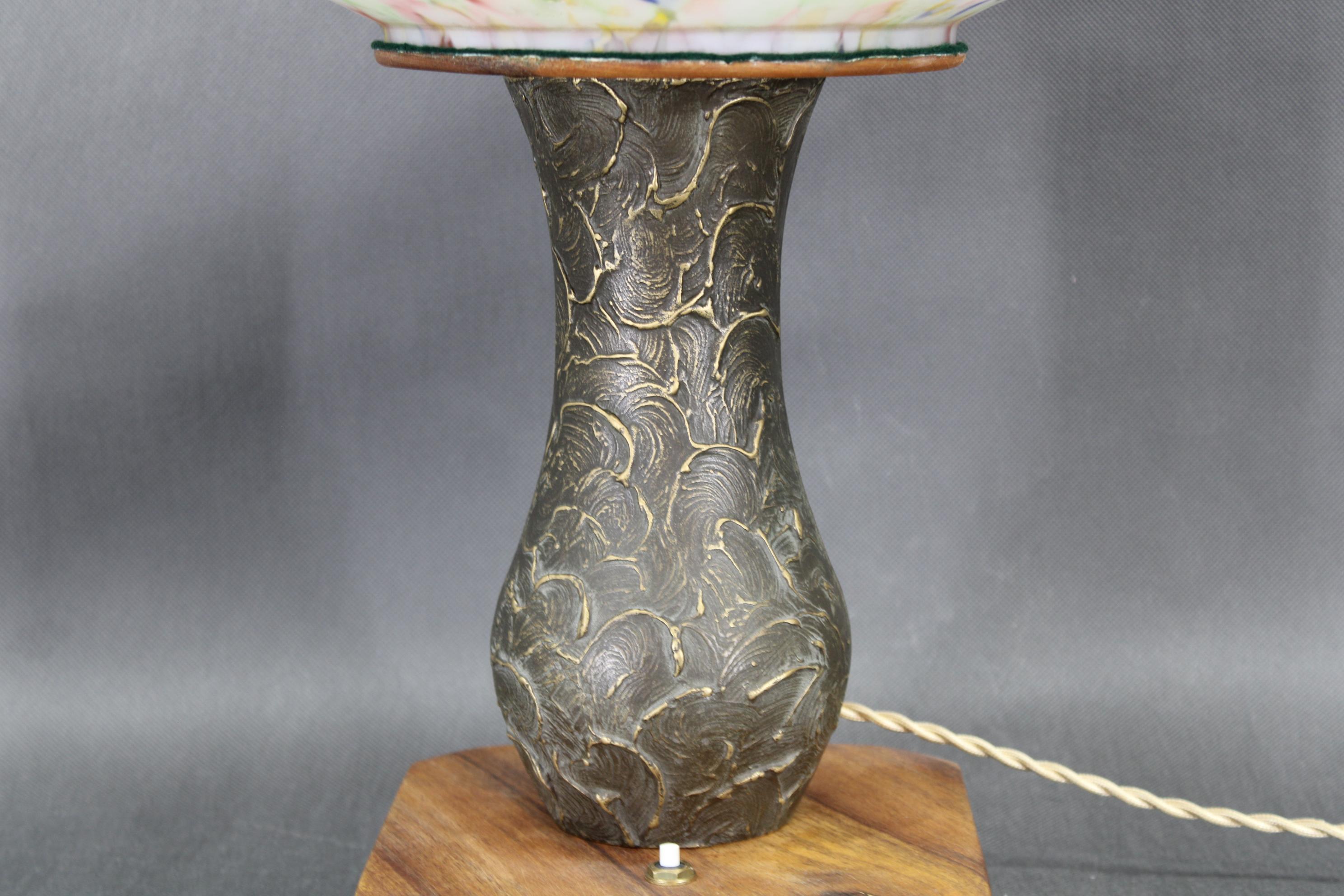 Mid-Century Modern 1940s Restored Brass Table Lamp with Wooden Base and Glass Shade For Sale