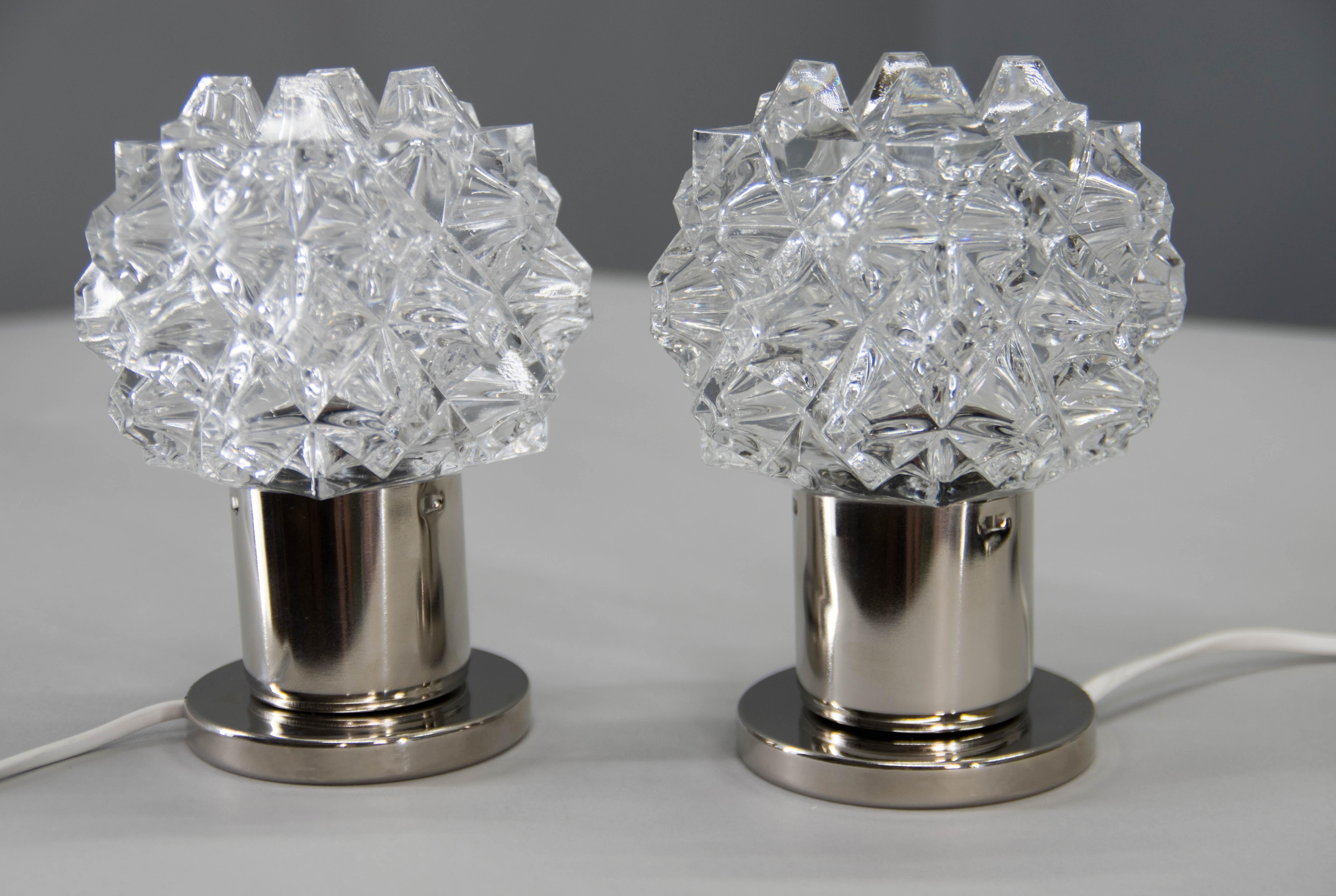 Zwei Nachttischlampen oder Wandlampen von Kamenicky Senov, 1970er Jahre (Metall) im Angebot
