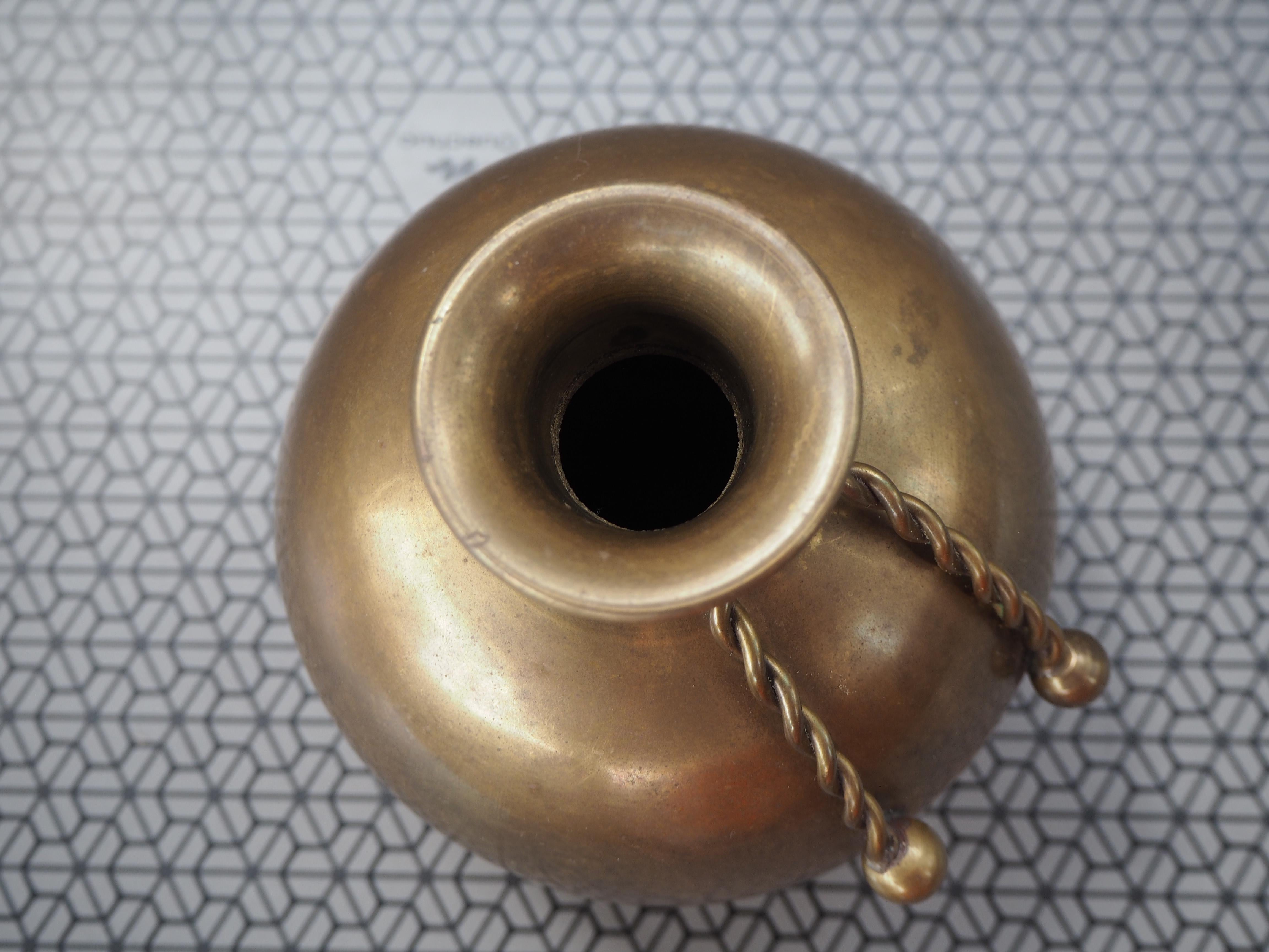 Vaso antico in ottone, anni '20 in vendita 1