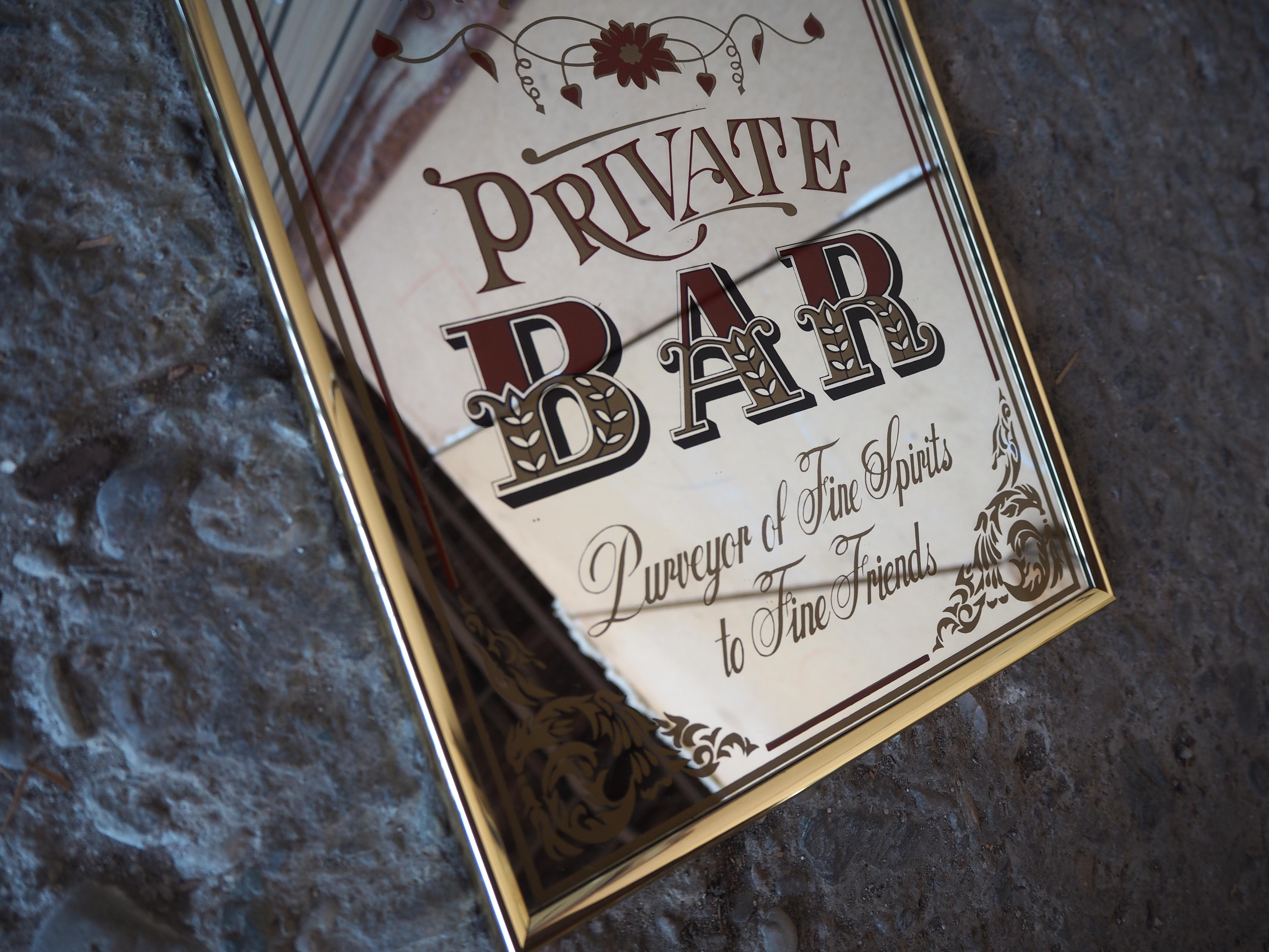 Mid-Century Modern Enseigne en miroir pour bar privé, 1980 en vente