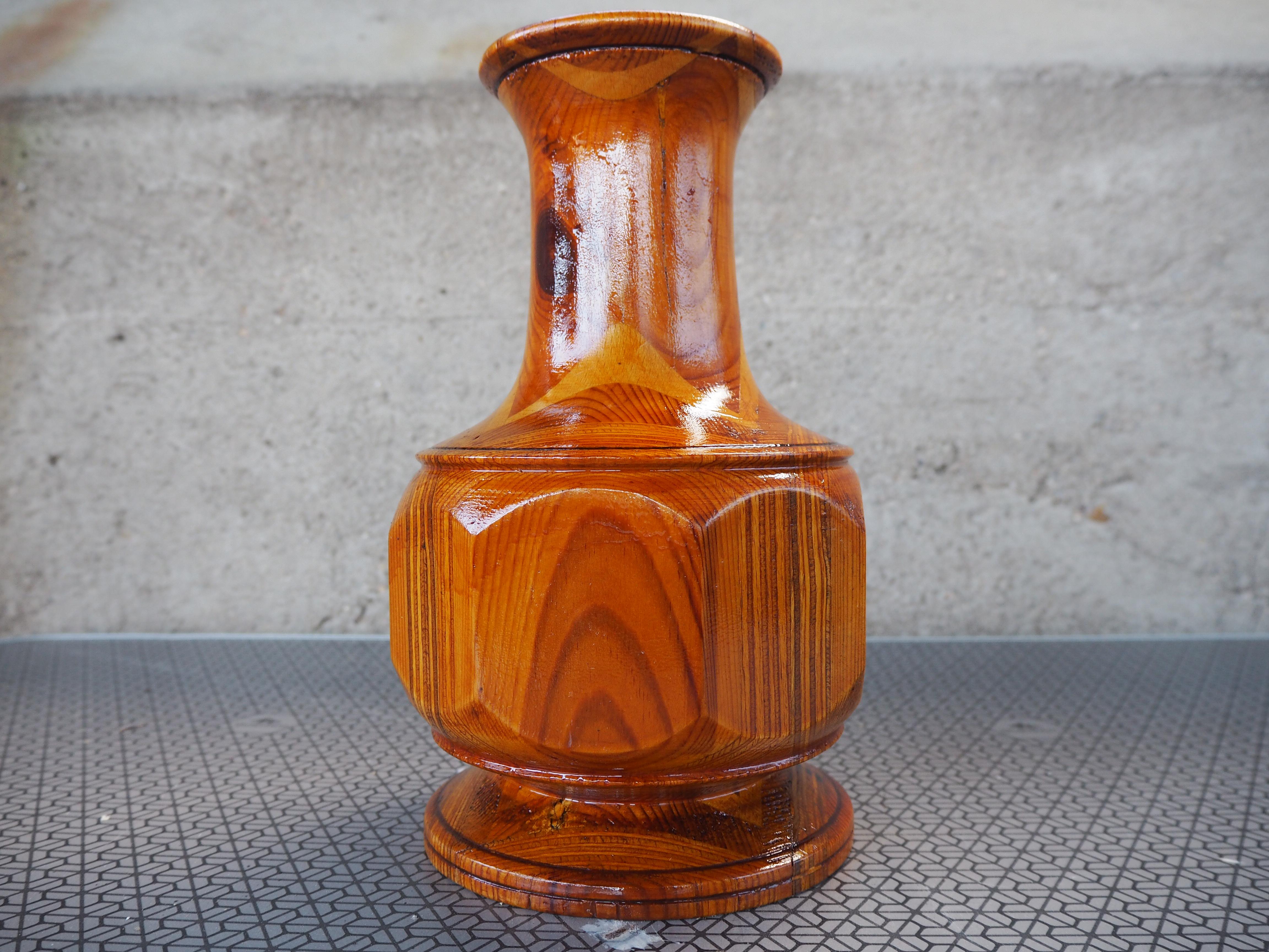 Mid-Century moderno Vaso in legno del Medioevo, Europa, anni '60 in vendita