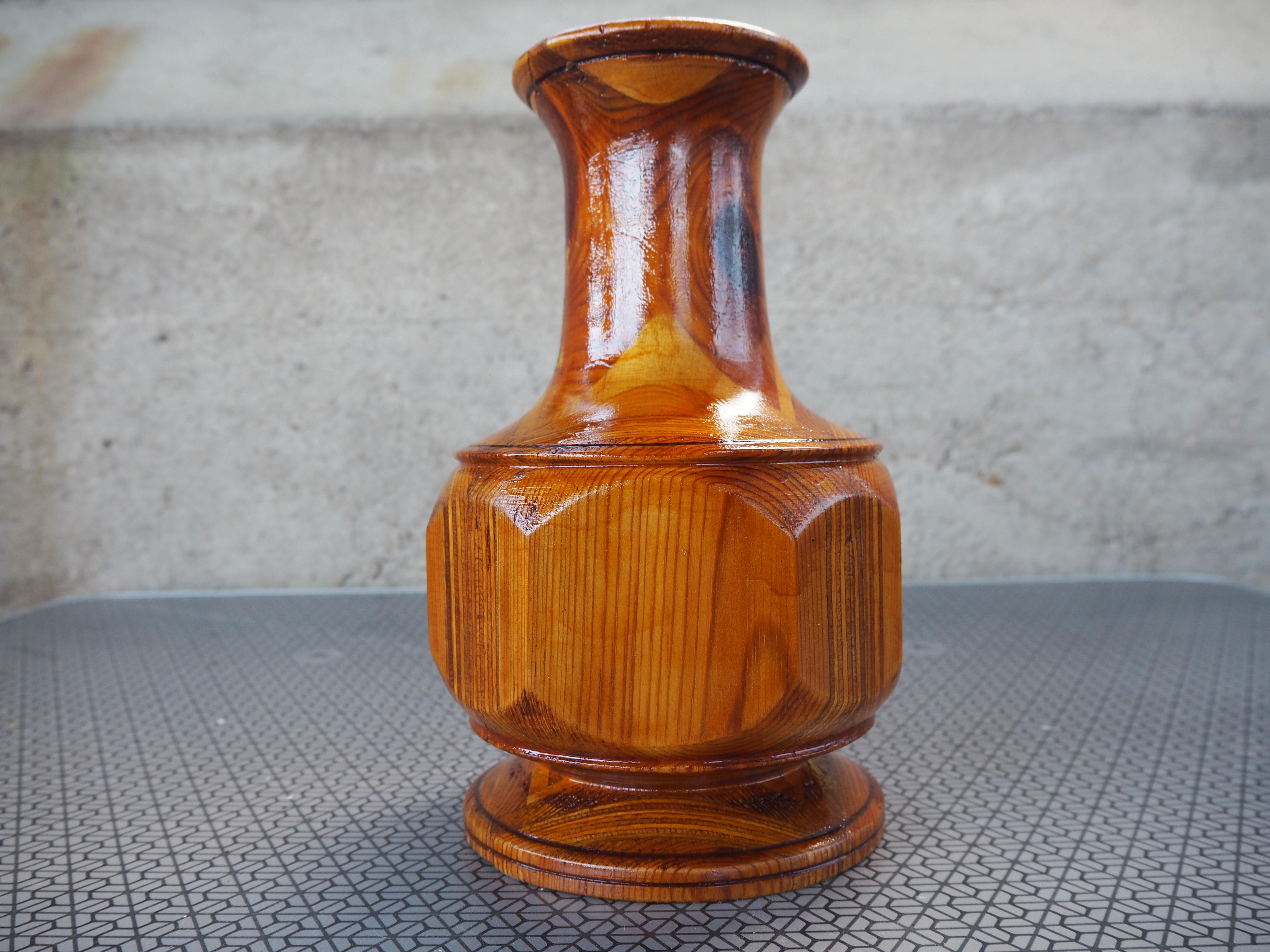 Vaso in legno del Medioevo, Europa, anni '60 In condizioni buone in vendita a Praha, CZ