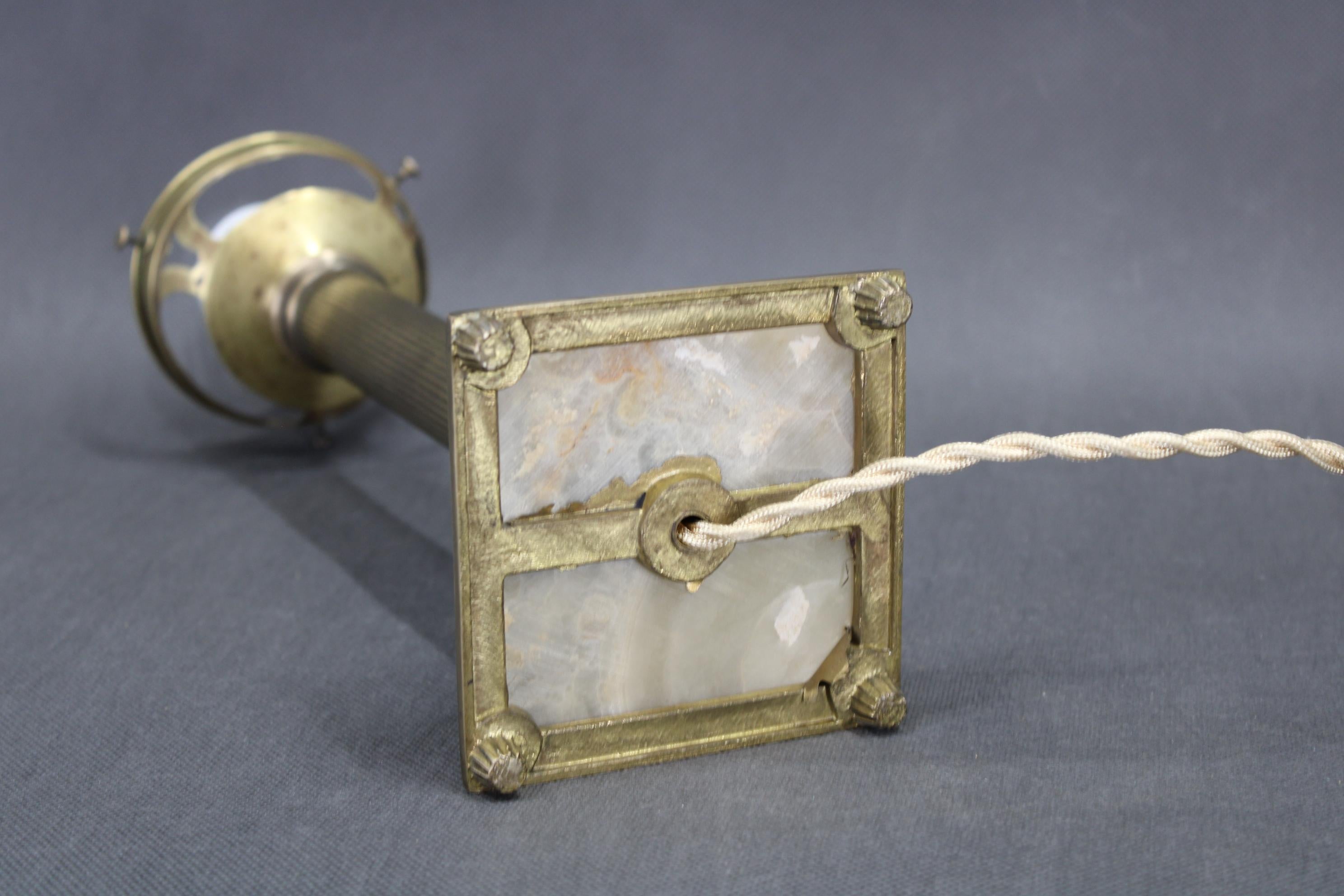 1940s Restored Brass Table Lamp with Marble Base and Glass Shade For Sale 5