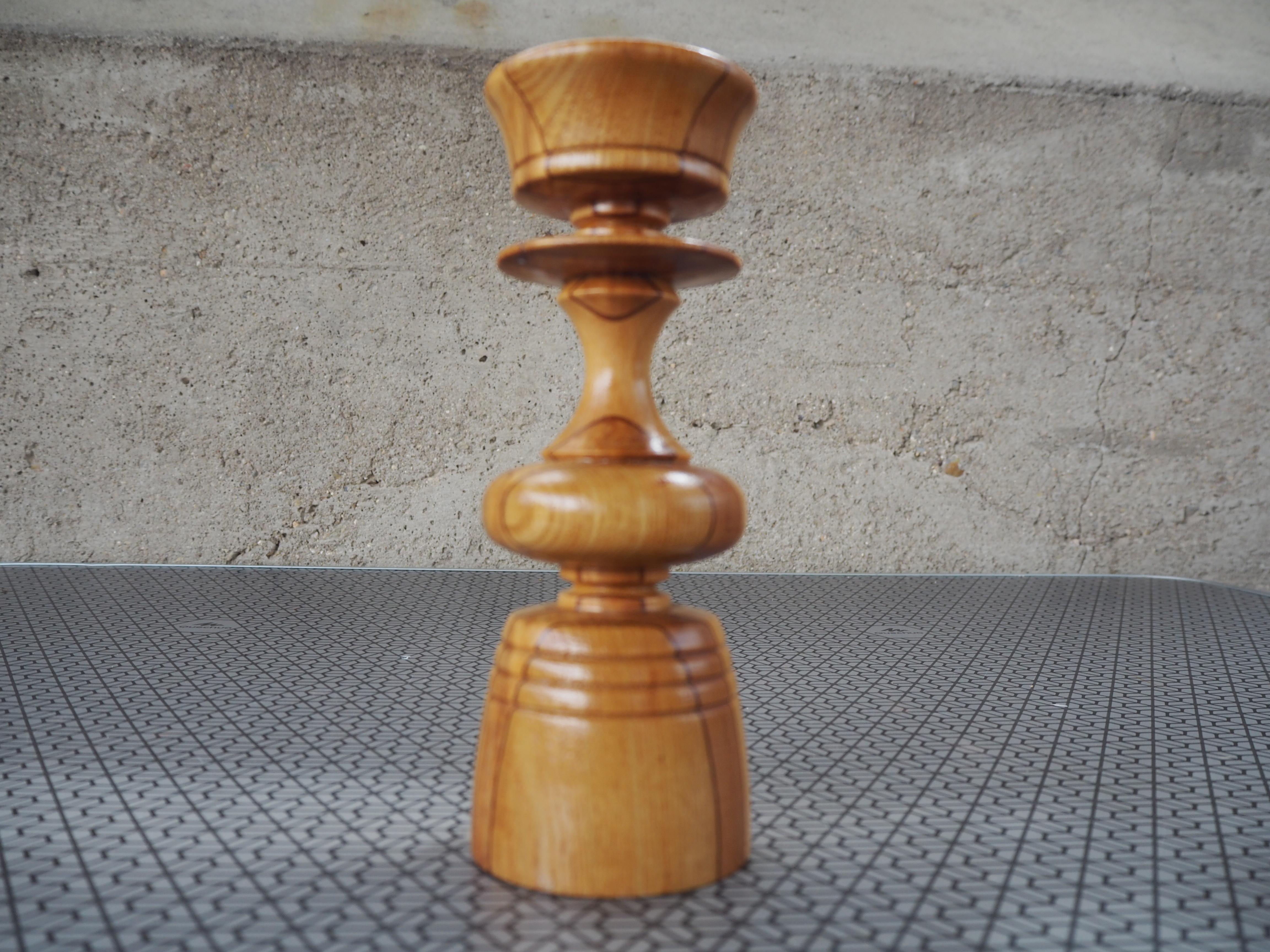 Portacandele in legno del Medioevo, anni '60, Europa In condizioni buone in vendita a Praha, CZ