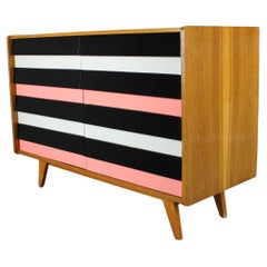 Commode en chêne du milieu du siècle de Jirí Jiroutek restaurée en 1960 avec tiroirs colorés