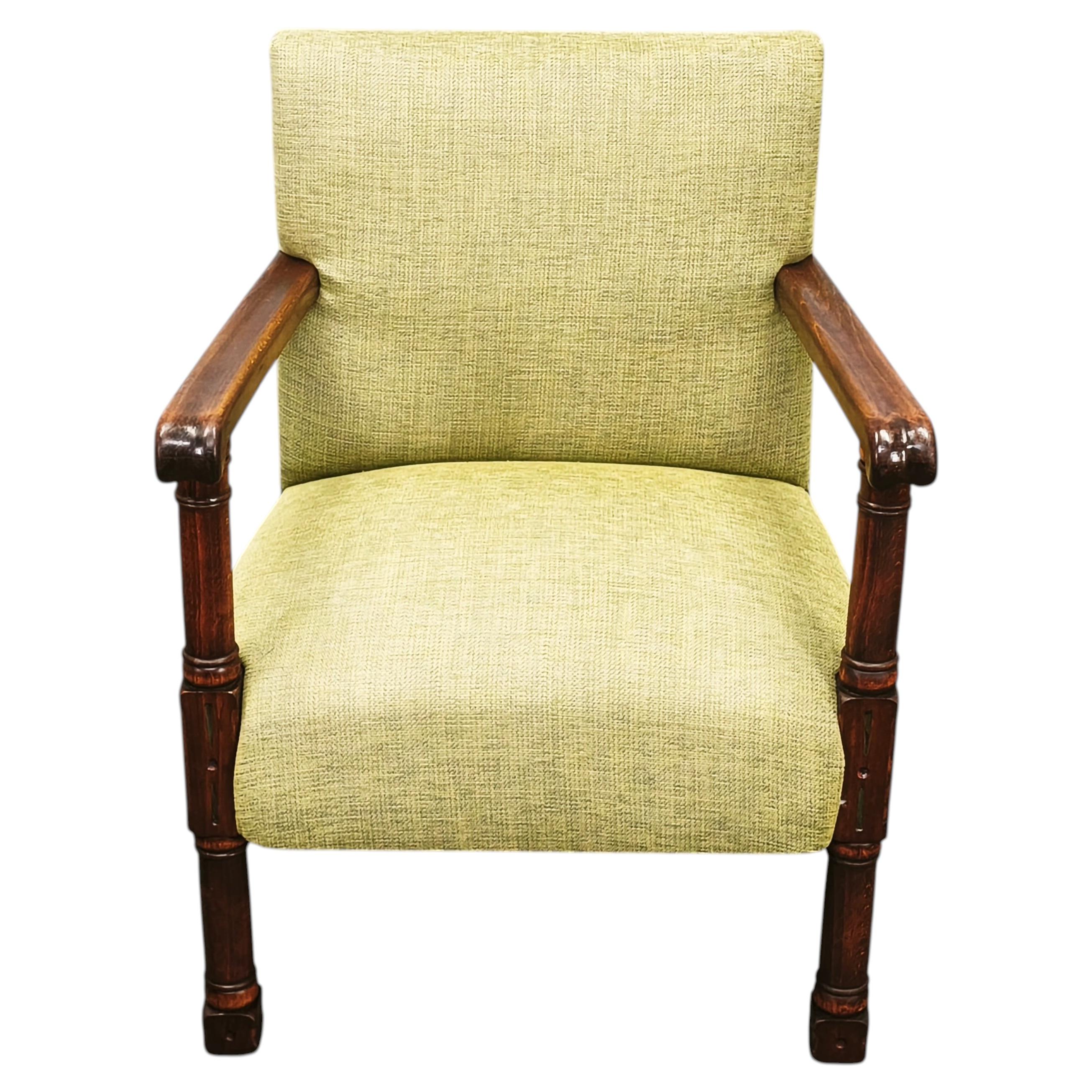 Fauteuil Art déco en hêtre, Tchécoslovaquie, vers 1935-1945 en vente