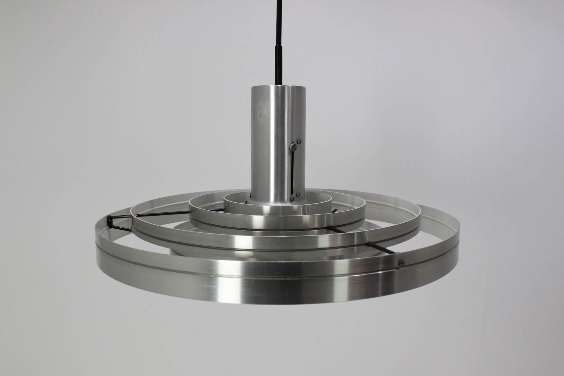 Sophus Frandsen Fibonnacci pendant light in satin aluminium finish
Danish architect Sophus Frandsen created the Fibonacci light, his timeless Classic for Fog & Mørup, in the early 1960s, and it was one of the company’s most expensive lights. The