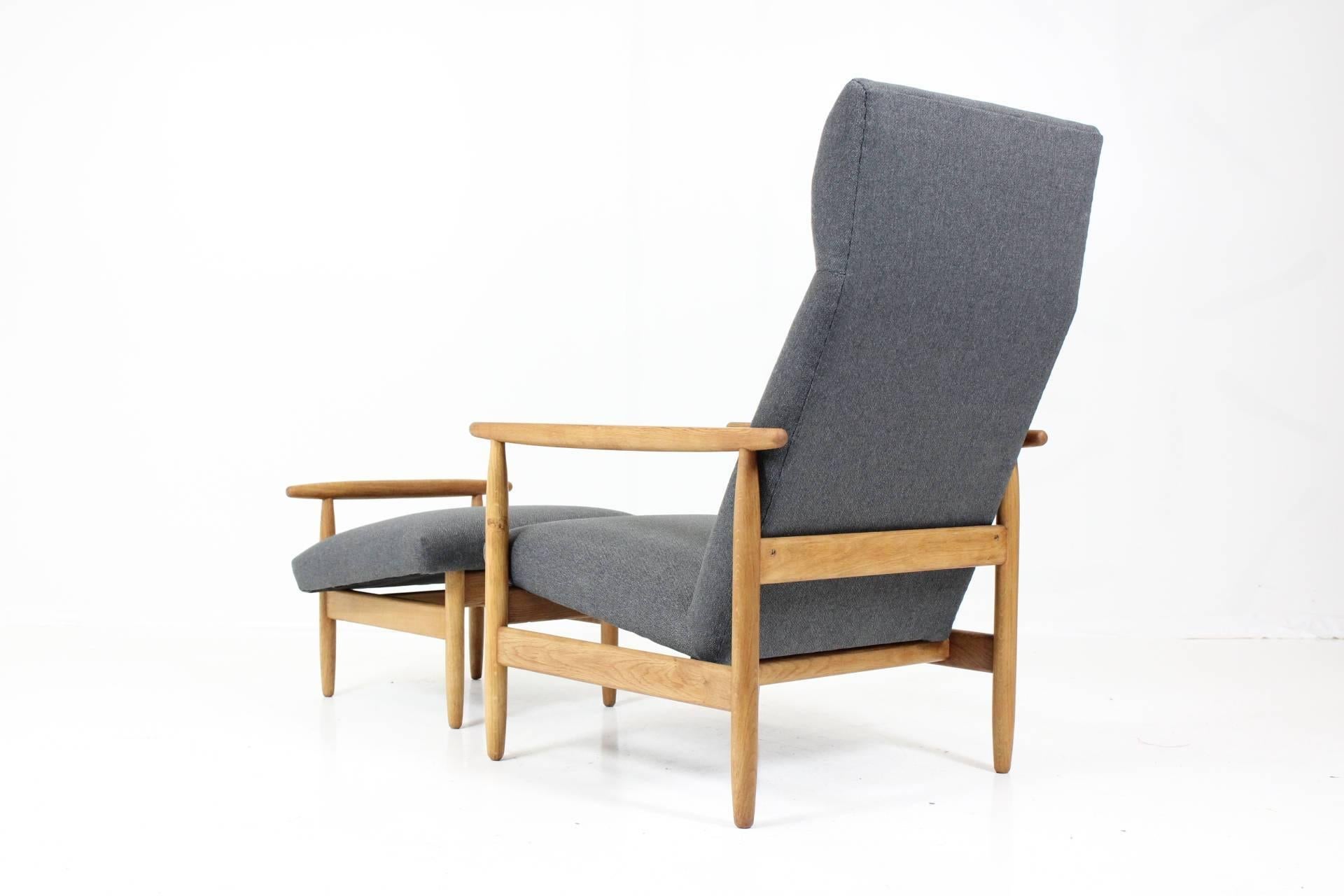 Ejvind A. Johansson High Back Armchair with Stool for FDB Møbler In Good Condition In Praha, CZ