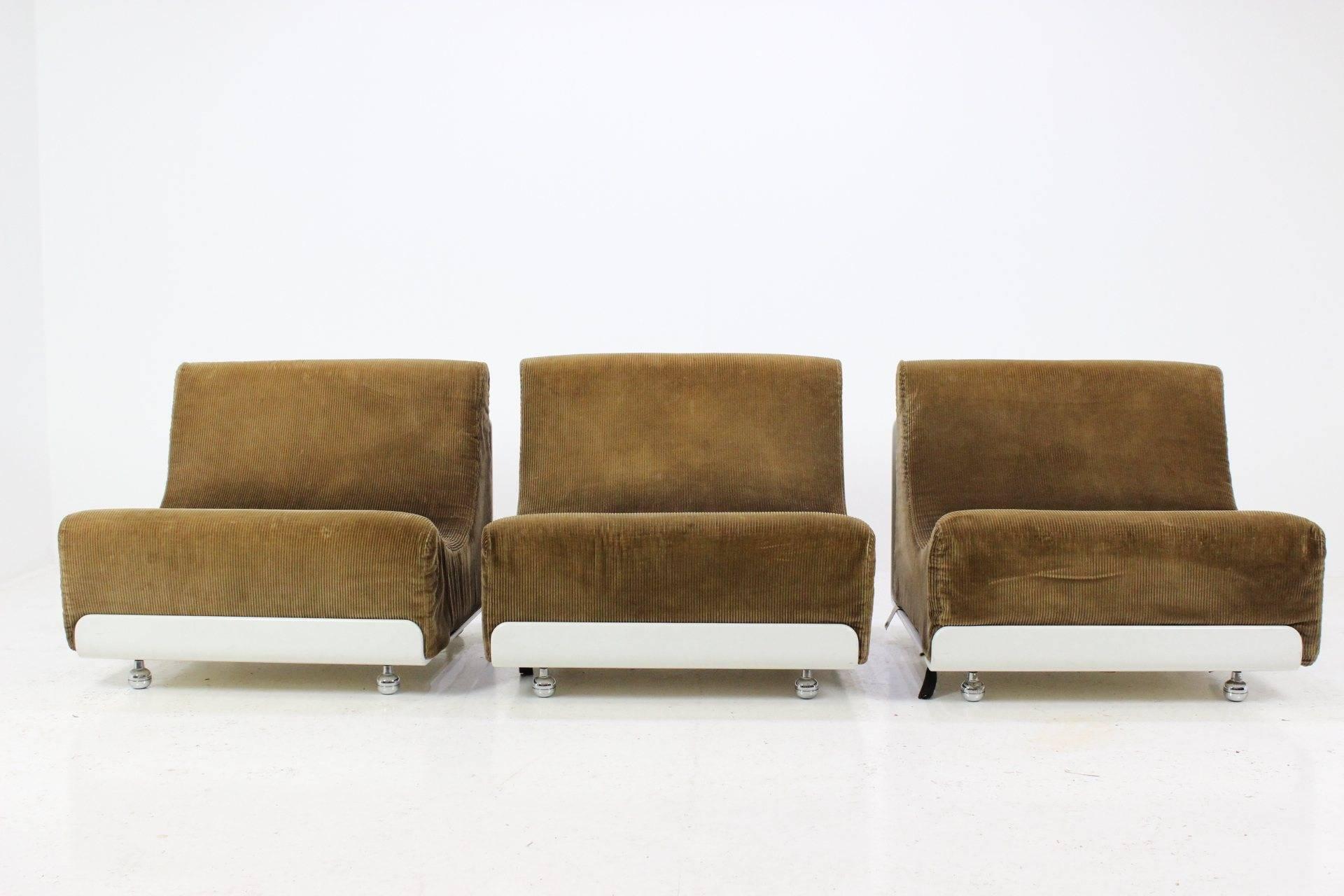Vintage Sofa Units by Luigi Colani for COR, 1969, Set of Three In Good Condition In Praha, CZ