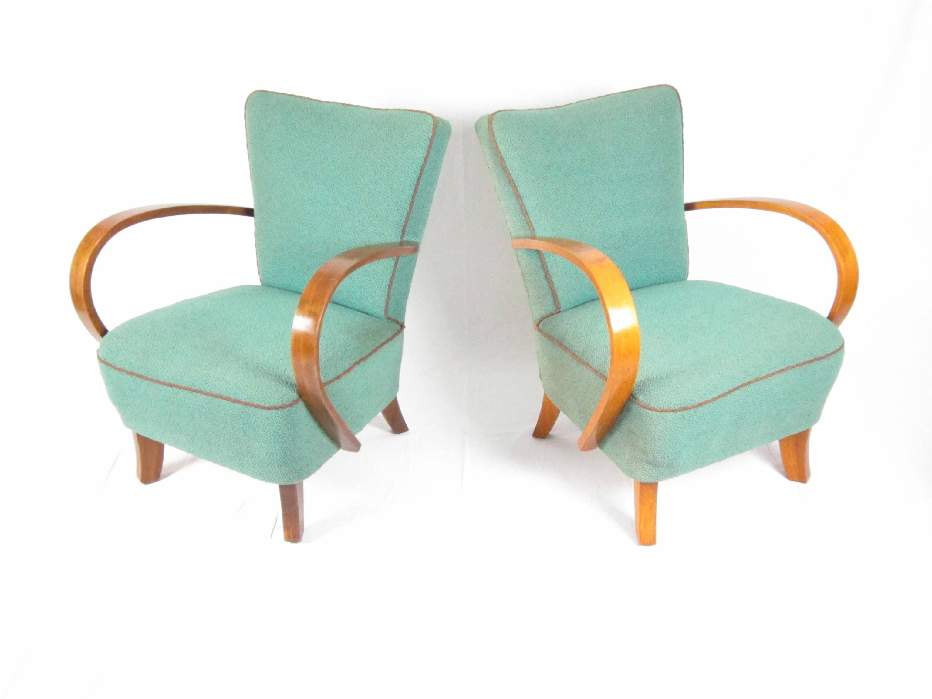 Pair of Bentwood Lounge Chairs by Jindrich Halabala, circa 1940s In Good Condition In Praha, CZ