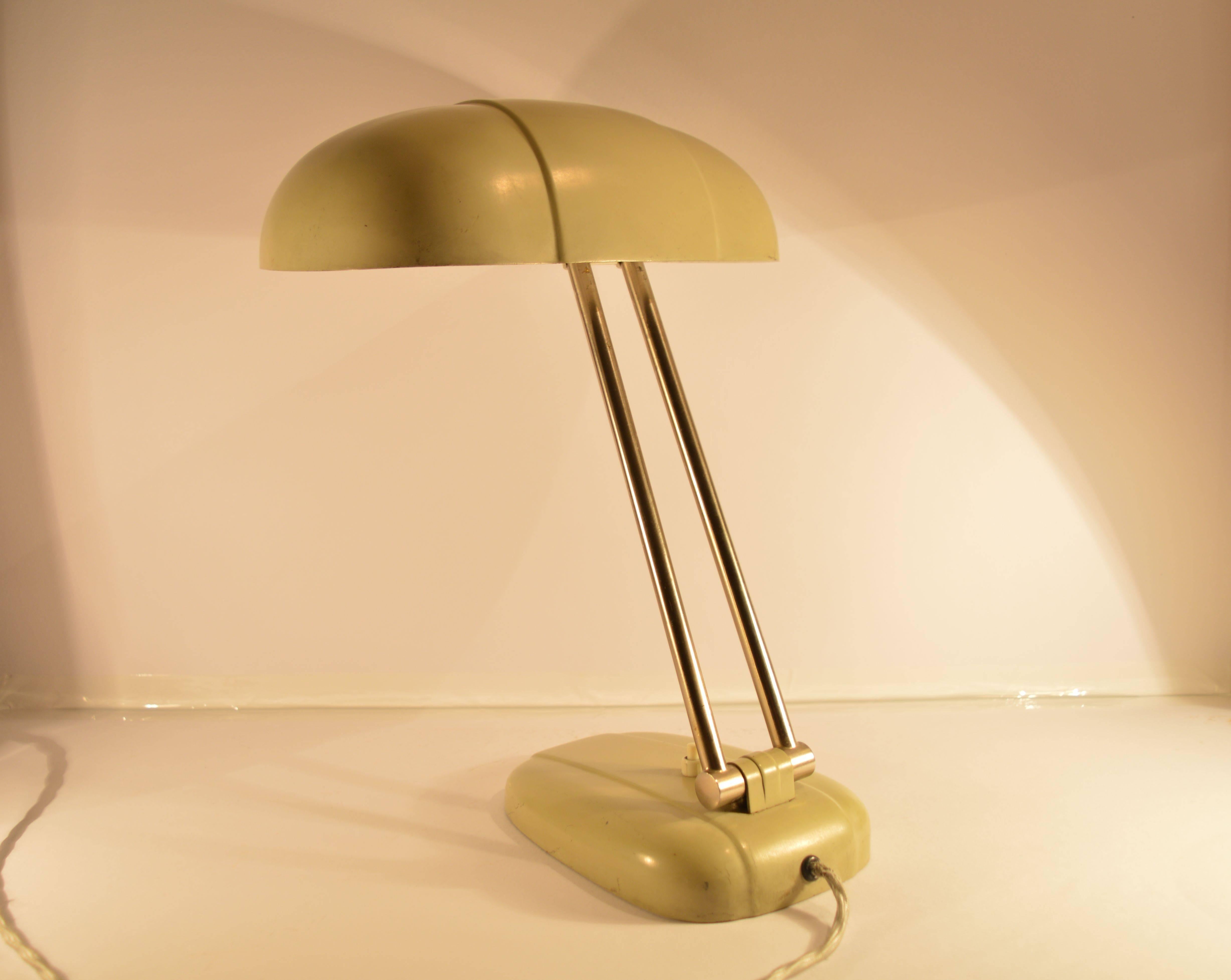 Swiss Table Lamp by Siegfried Giedion for BAG Turgi, 1930s In Good Condition In Praha, CZ