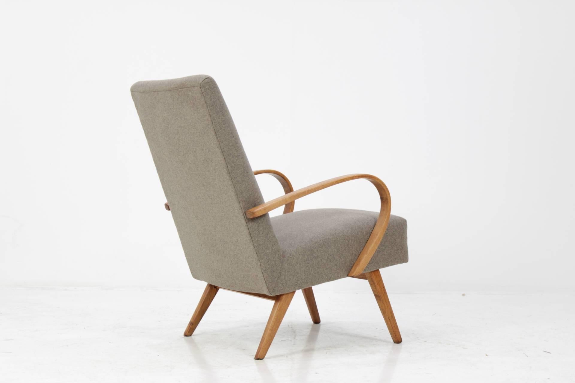 1960 Thon/Thonet Bentwood Lounge Chair In Excellent Condition In Praha, CZ