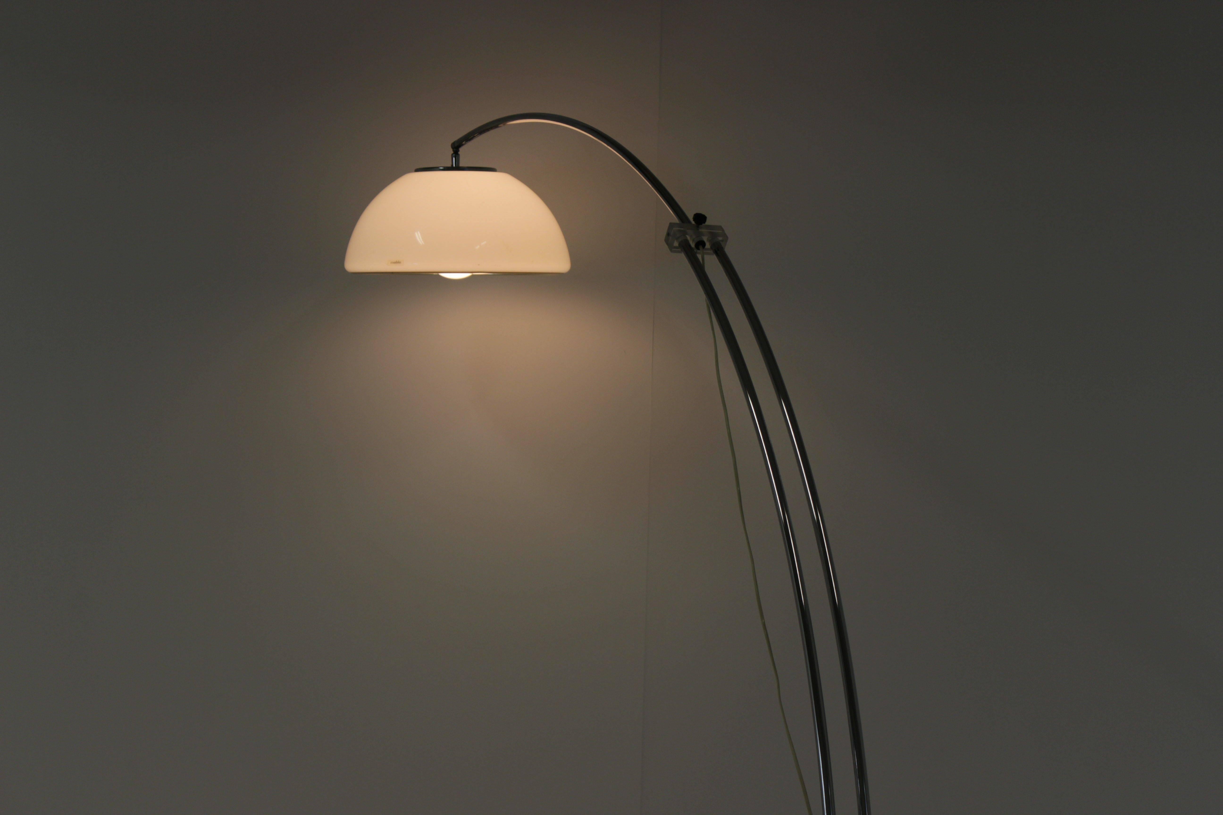Italian Rare Harvey Guzzini Adjustable Floor Arc Lamp