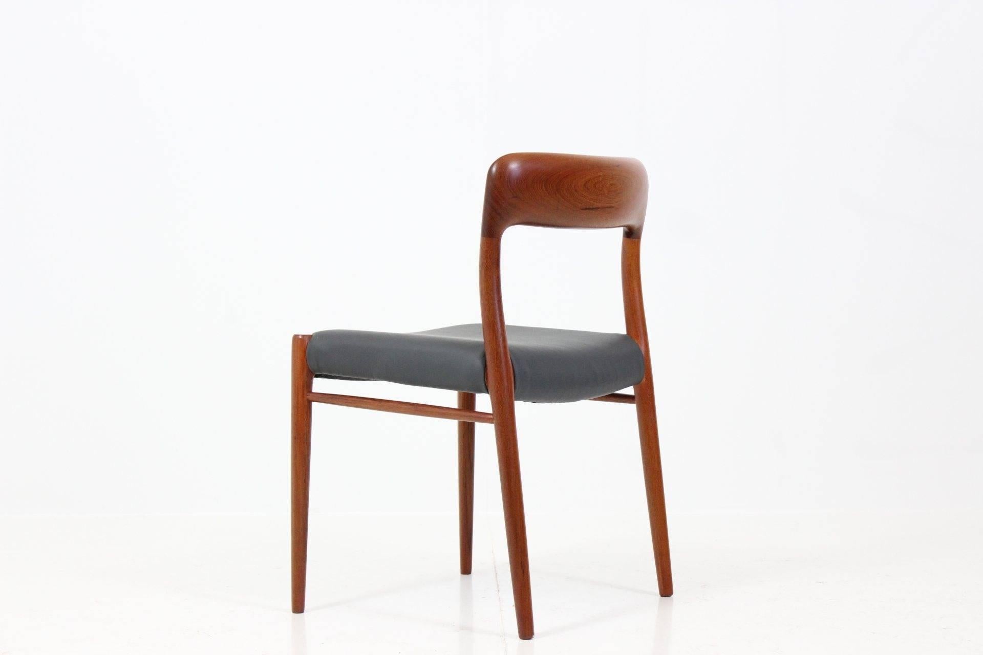 Mid-20th Century Set of Four Teak Dining Chairs Model 75 by Niels O. Møller