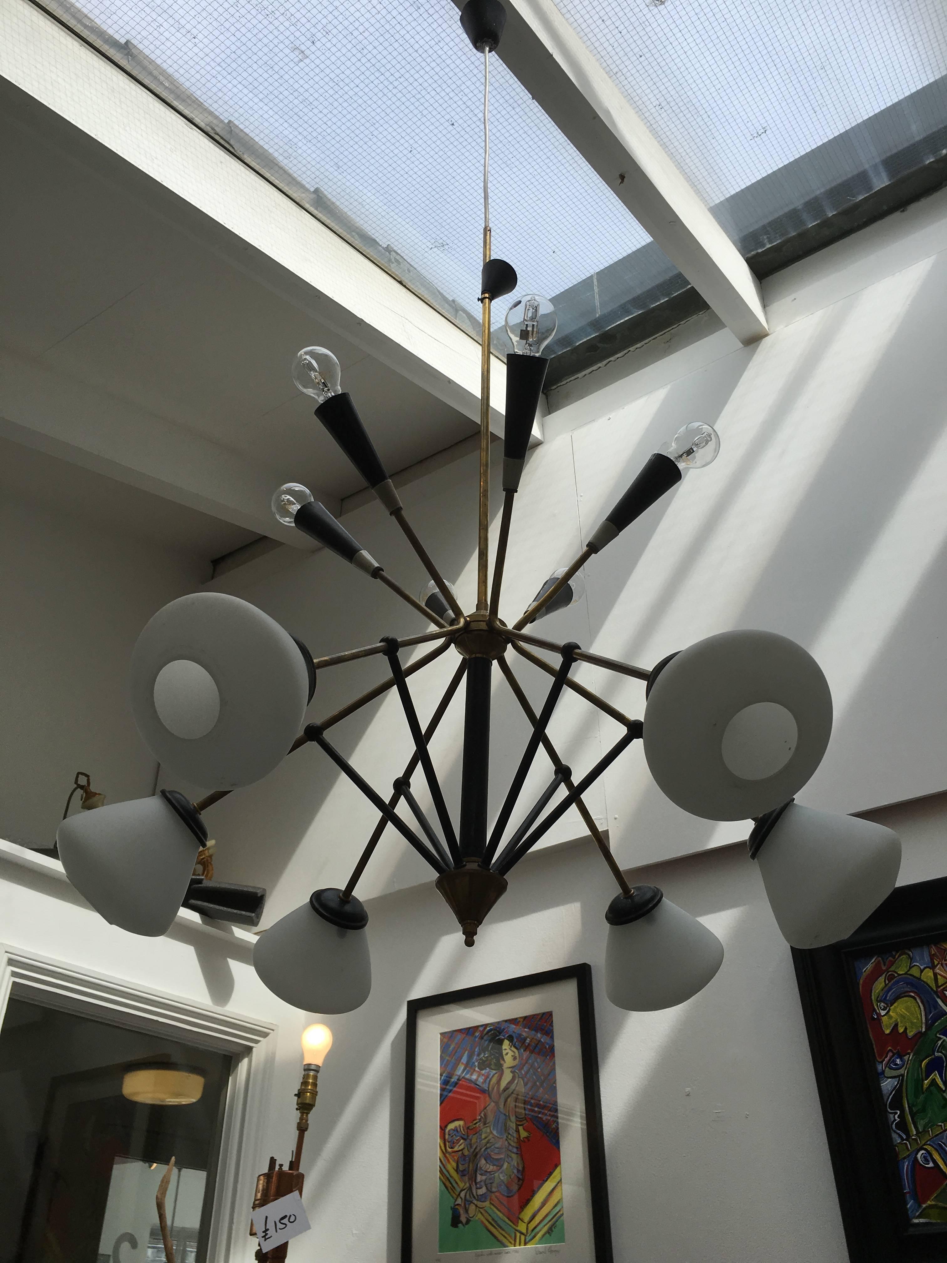 Rare 1950s Stilnovo brass and black chandelier in unrestored condition In Good Condition For Sale In London, GB