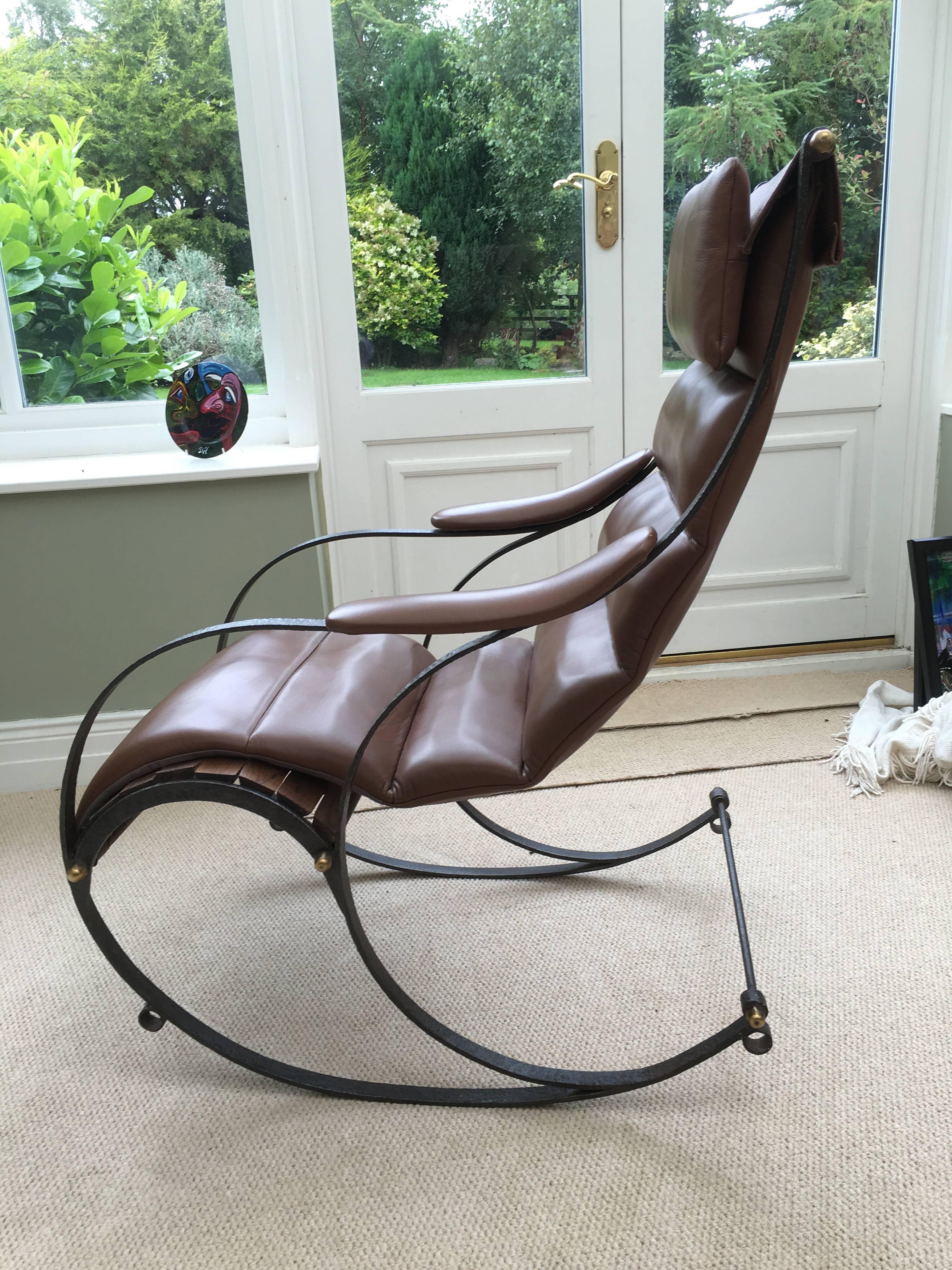 A stunning 19th century steel and leather rocking chair, designed by the company RW Winfield of Birmingham, England

Fully restored around a year ago by my client and at great expense n a super quality brown leather

A period chair in wonderful