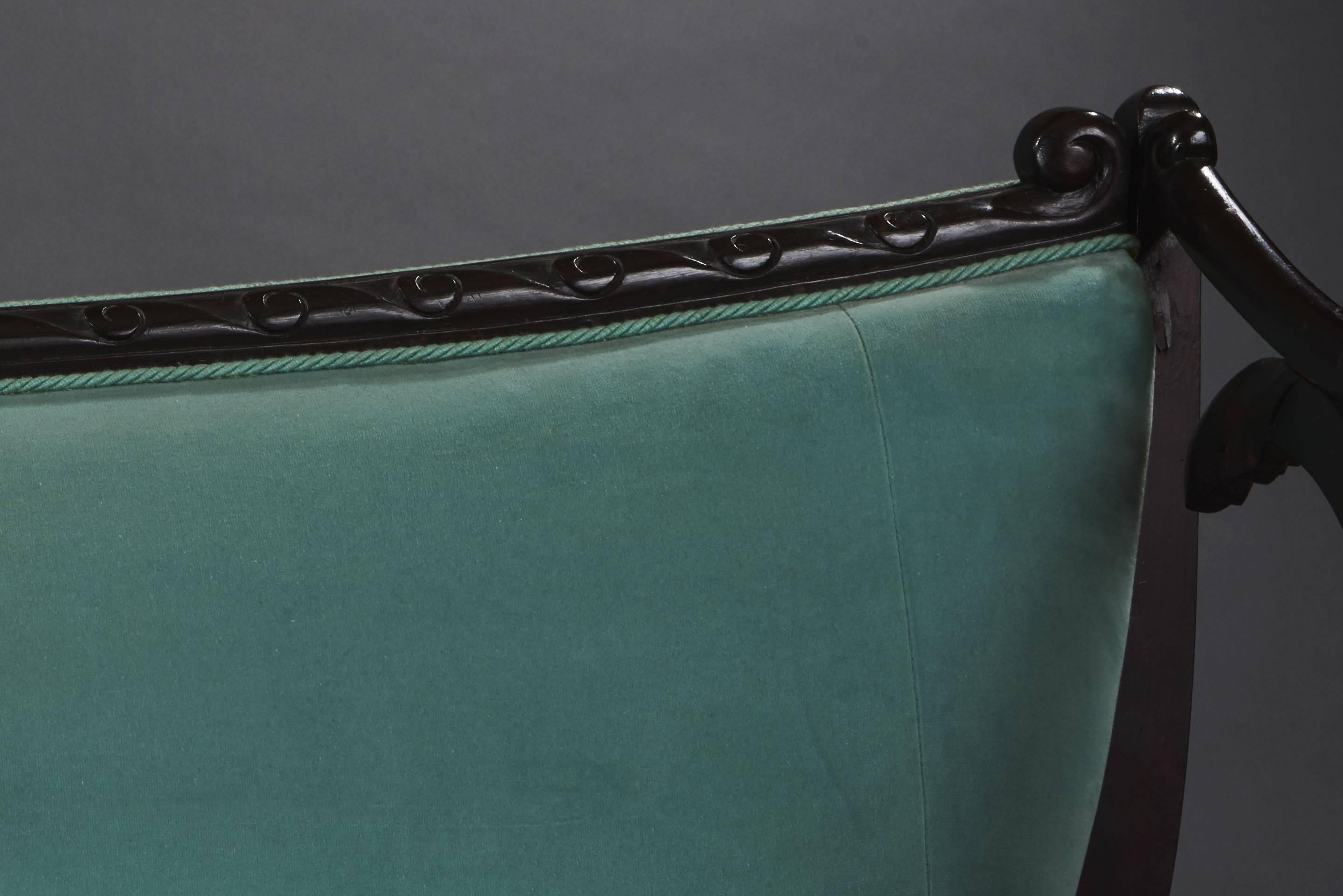 Carved Mahogany and Turquoise Velvet Sofa with Marine Anchors, Germany, XIXth In Good Condition For Sale In Paris, FR