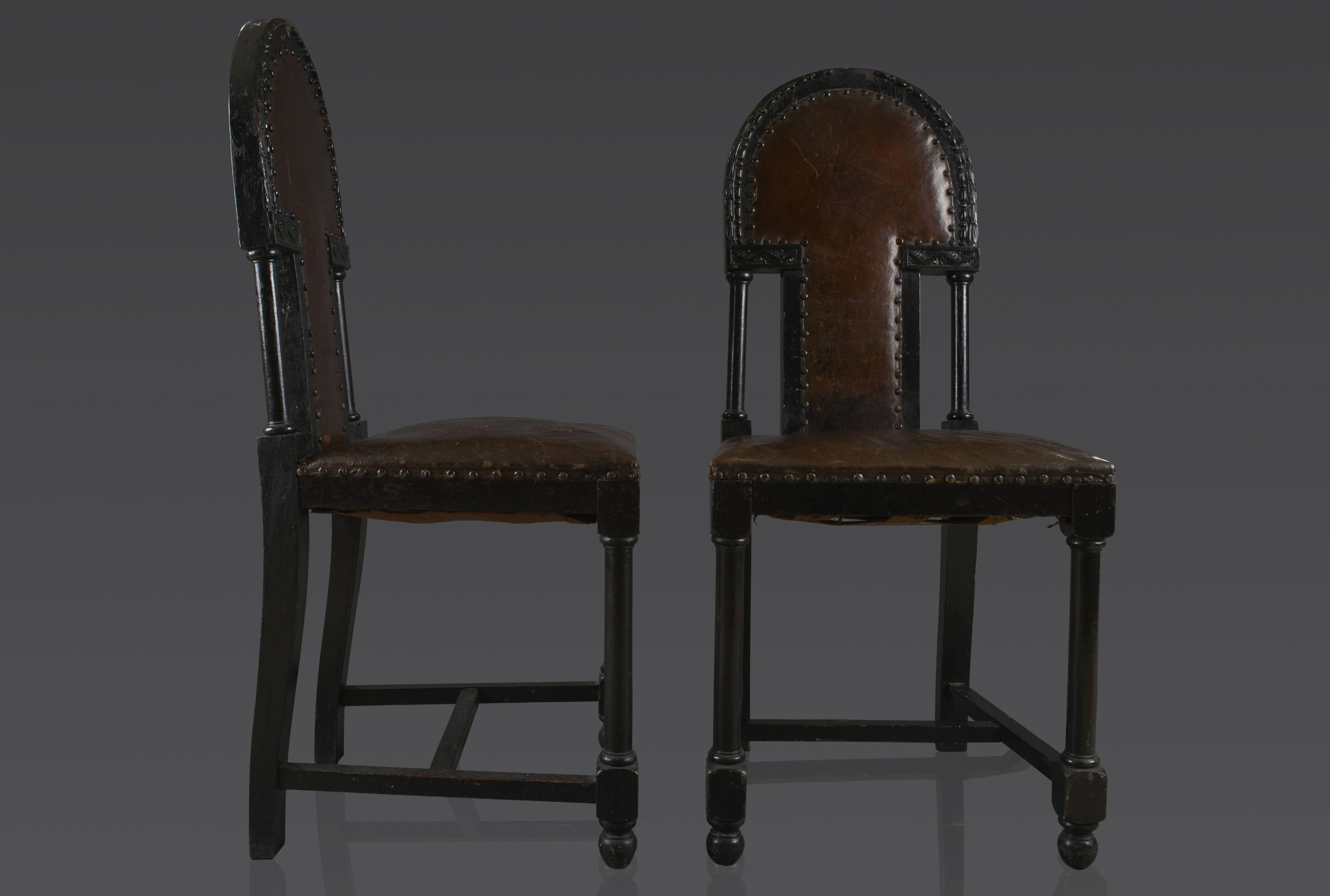 Set of Six Chairs in Darken Wood and Studded Brown Leather, Vienna, circa 1920 In Fair Condition For Sale In Paris, FR