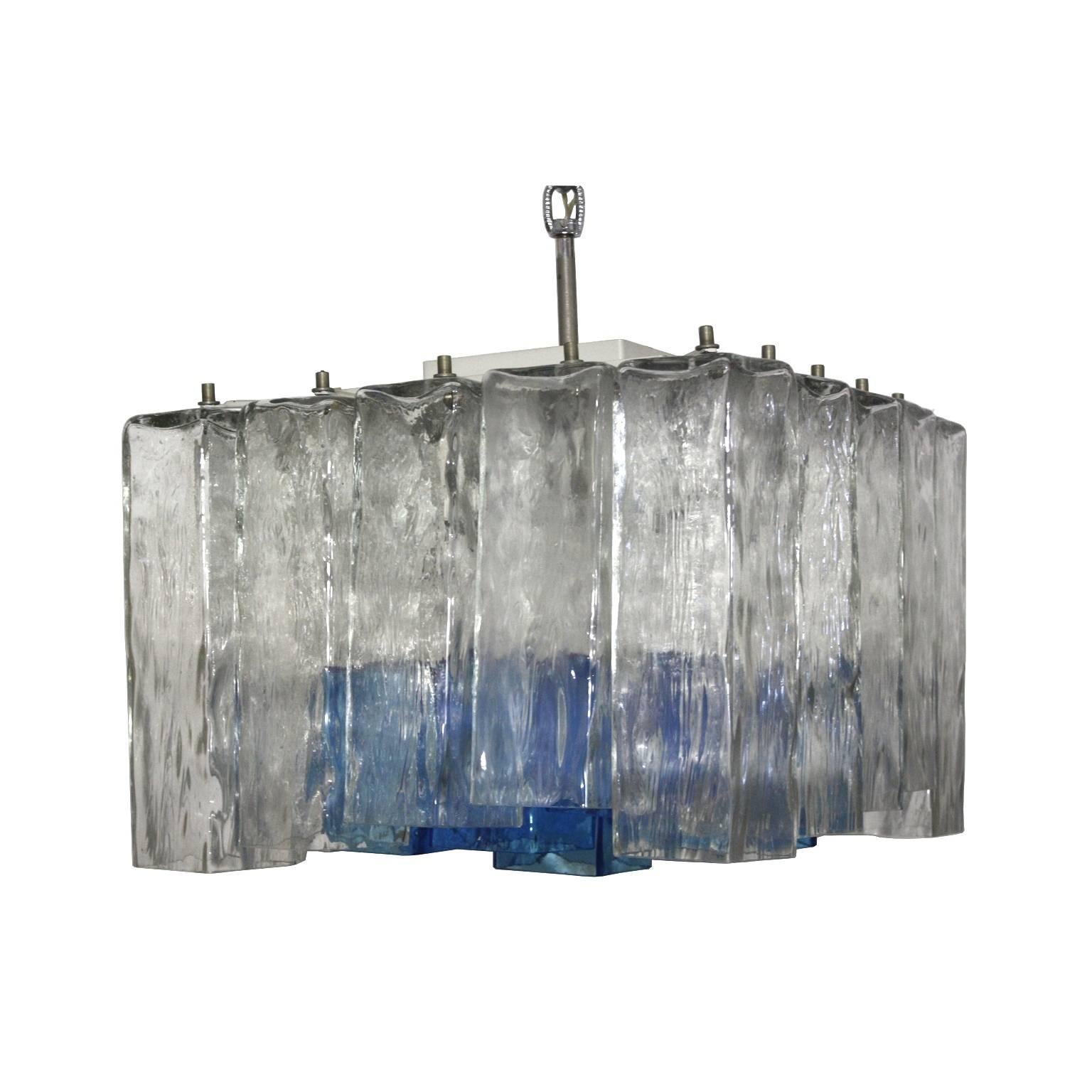 Barovier e Toso, blown glass chandelier with transparent and blue elements, circa 1970.