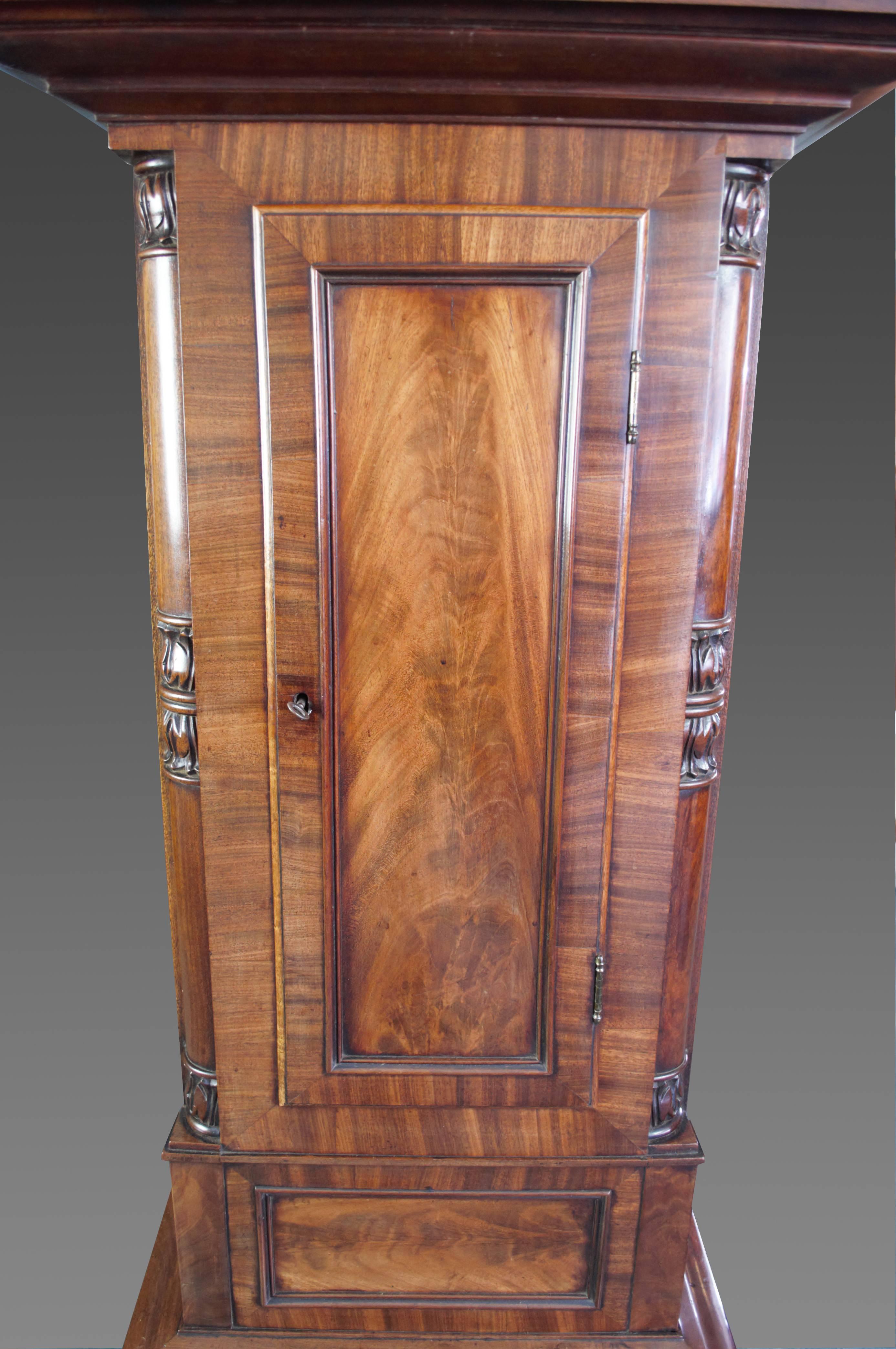 Scottish Longcase Clock by William Young, Dundee In Good Condition For Sale In Folkestone, Kent