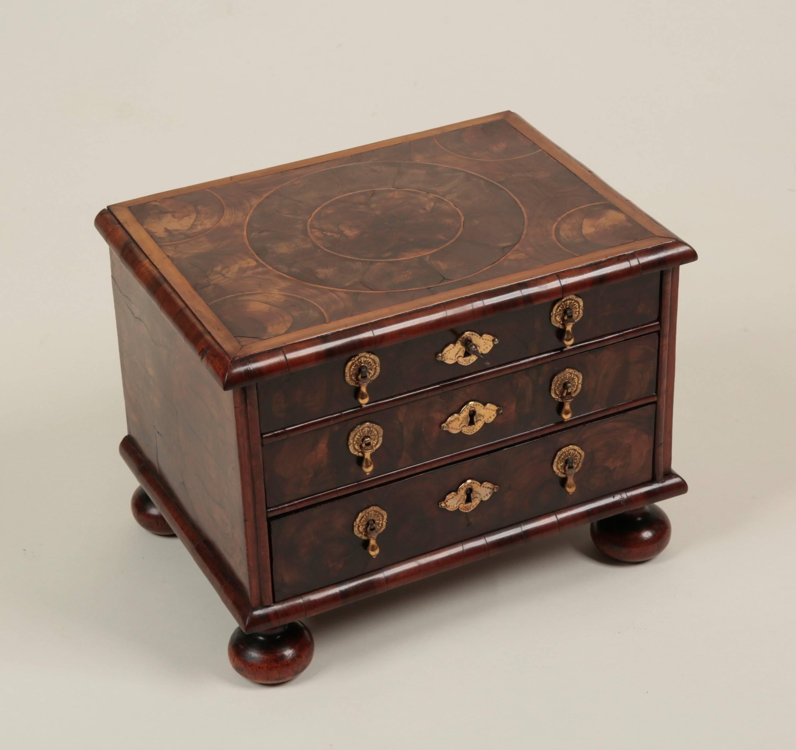 17th Century William & Mary Oyster Veneered Miniature Chest For Sale