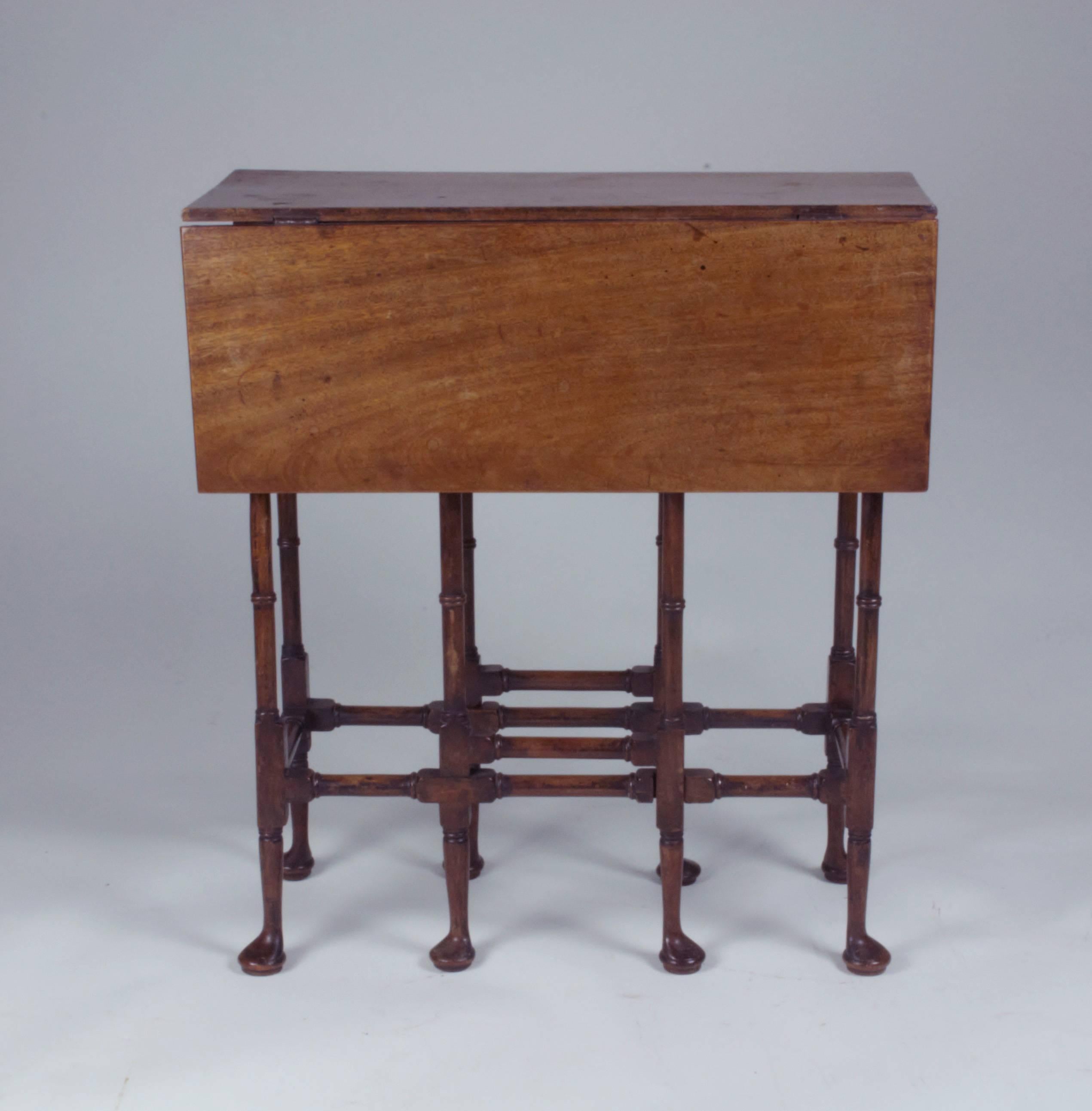 British 18th Century Mahogany Spider-Leg Occasional Table For Sale