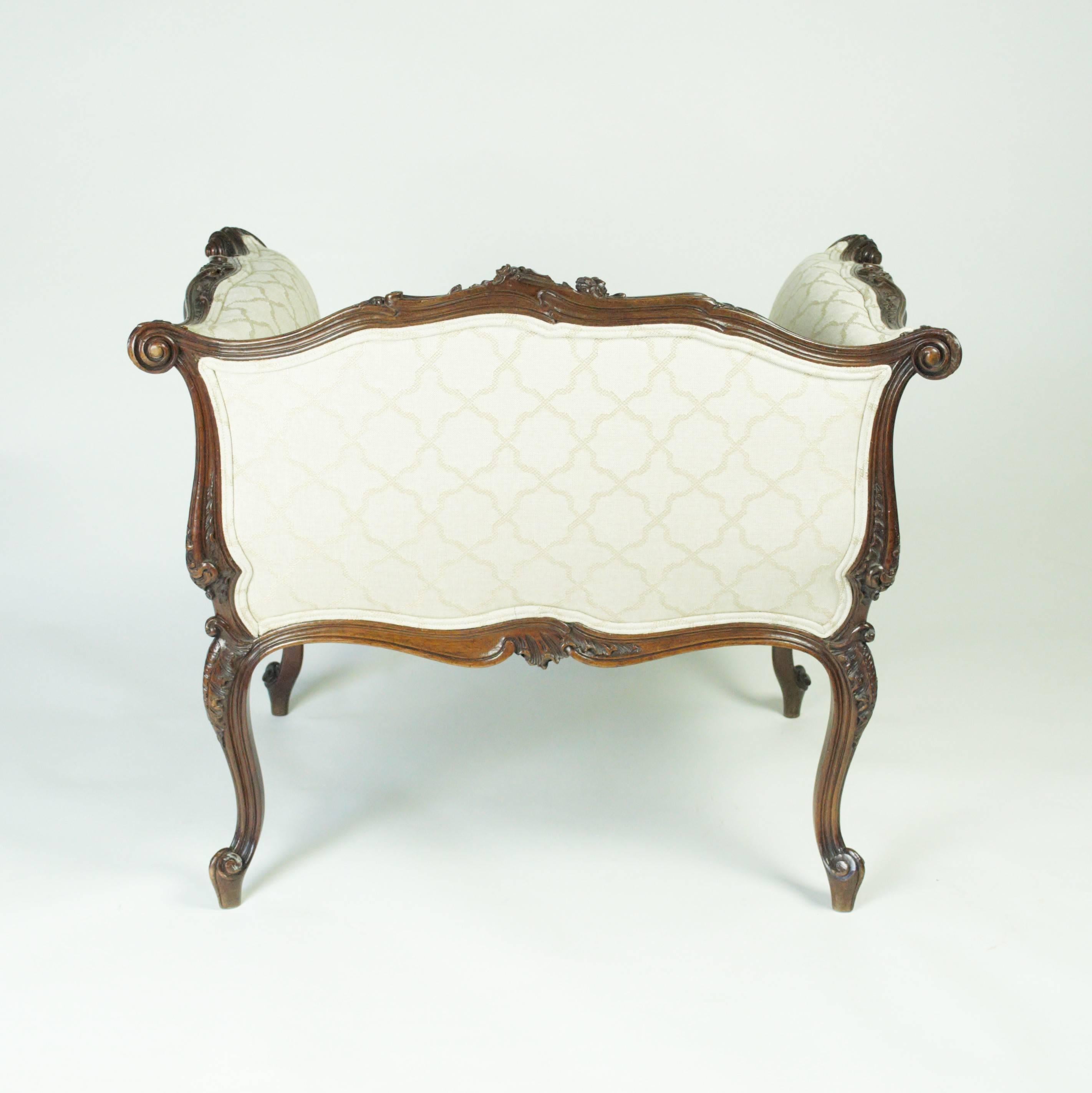 Great Britain (UK) Unusual Carved Window Seat/Dressing Table Stool/Chair For Sale