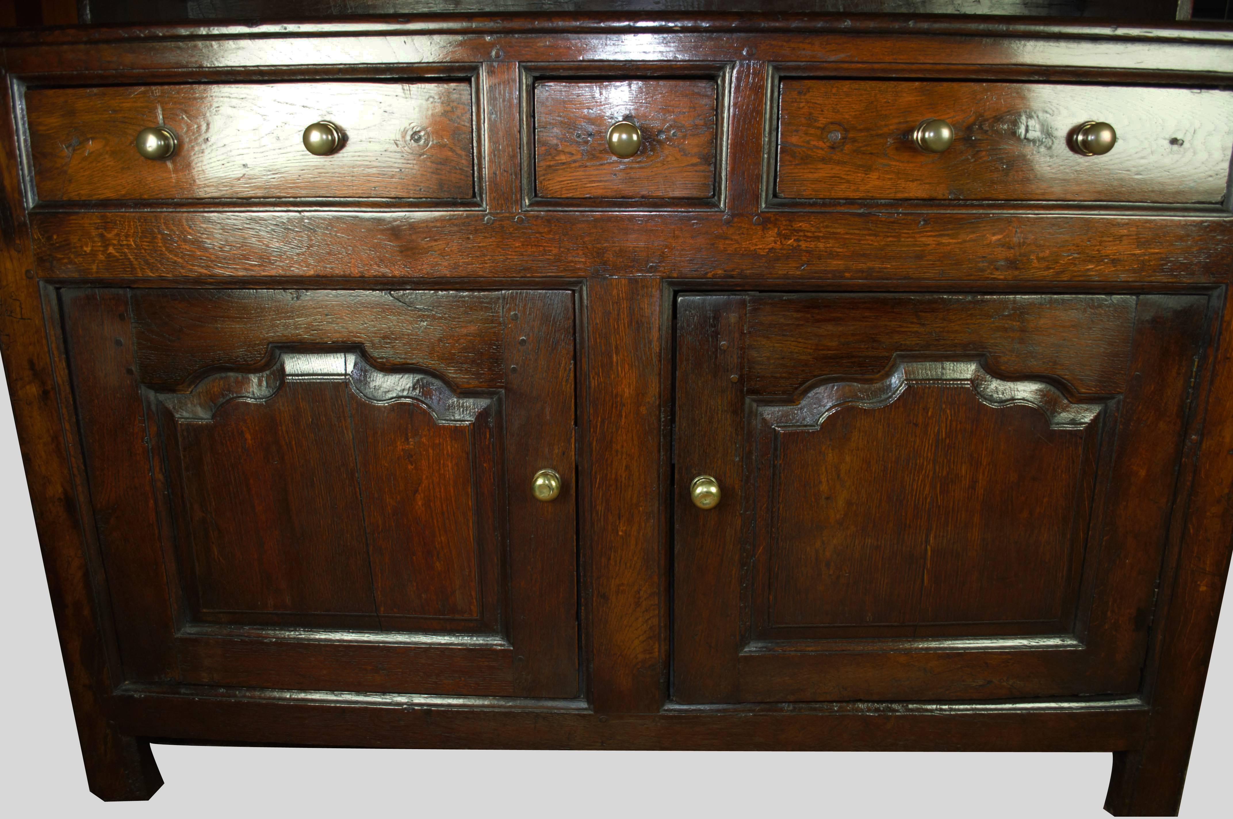18th Century and Earlier Oak Welsh Dresser of Small Size For Sale