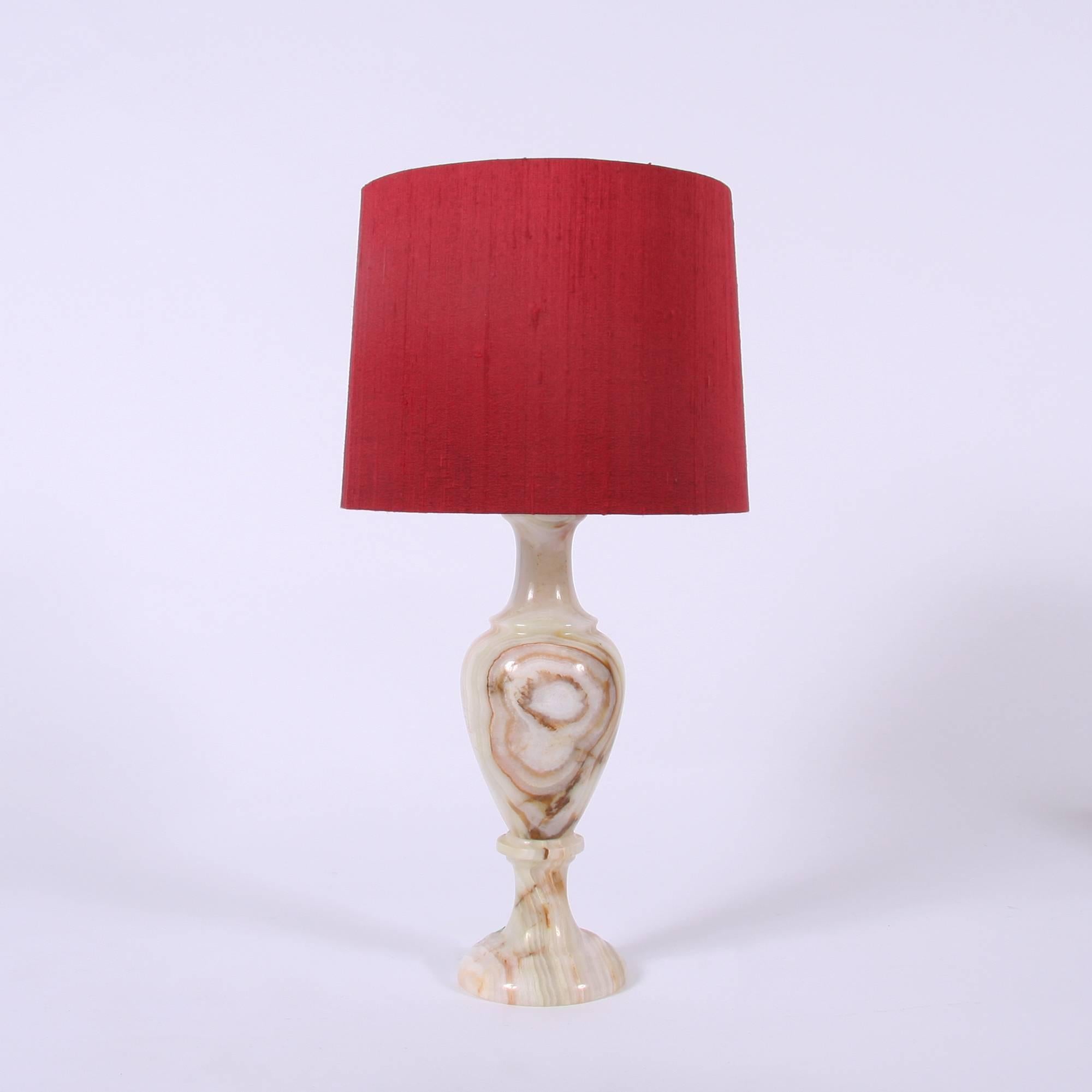 Pair of 1970s Alabaster Table Lamps (Geschnitzt)