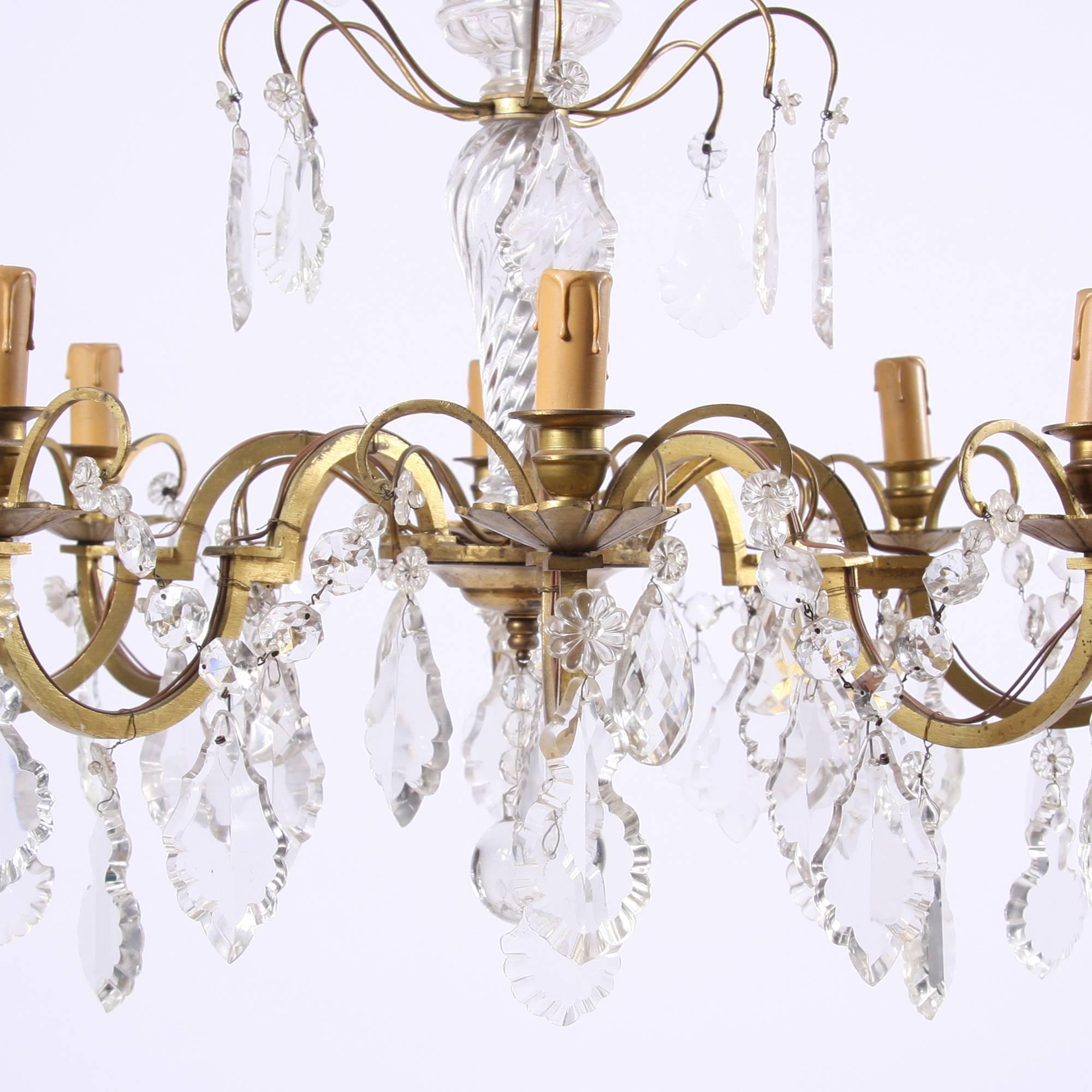 Eight-Branch Crystal Chandelier In Excellent Condition In London, GB