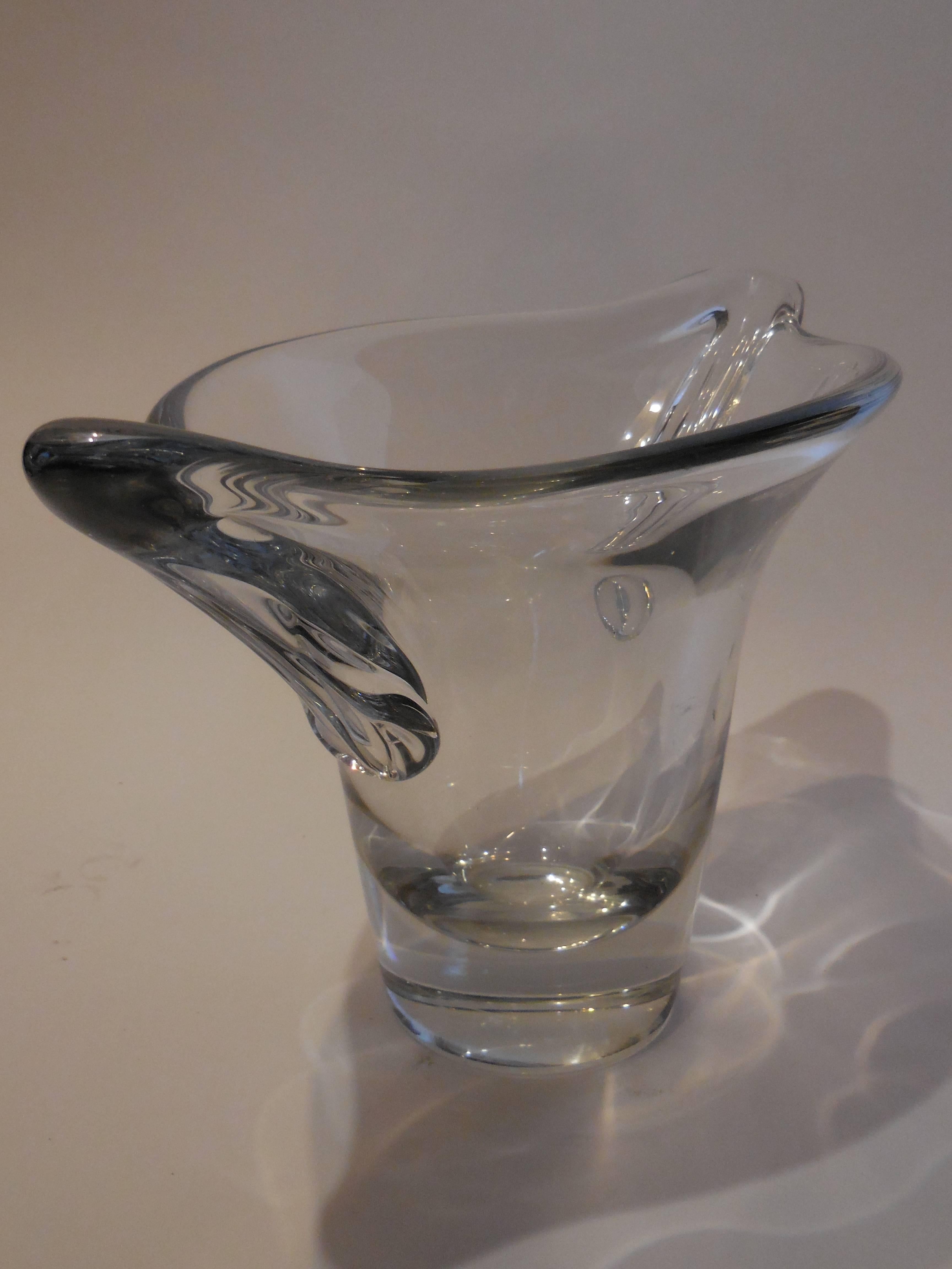 Daum Nancy Hand Blown Glass Vase In Excellent Condition For Sale In West Palm Beach, FL