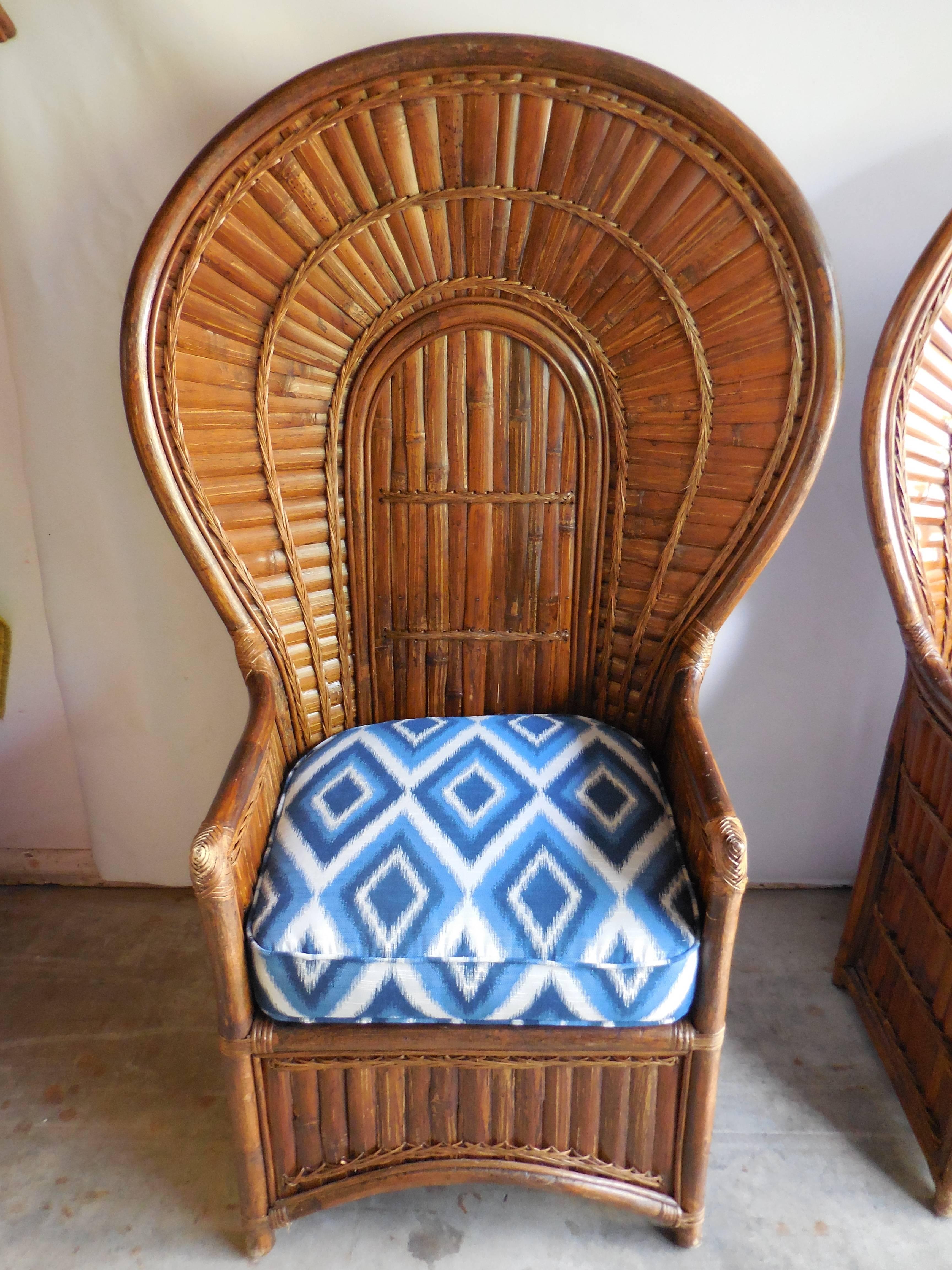 Pair of Vintage Bamboo Peacock Chairs In Excellent Condition For Sale In West Palm Beach, FL