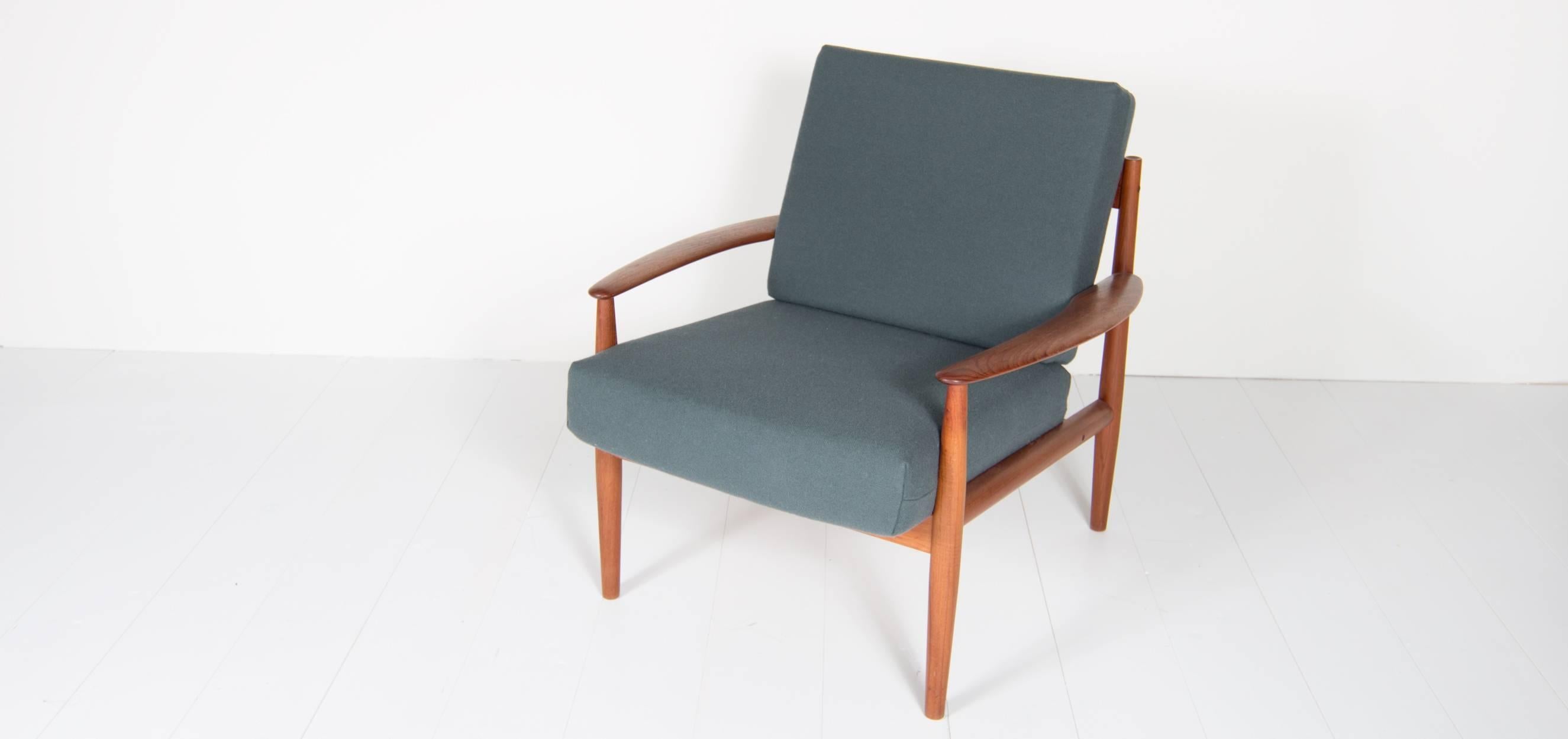 Mid-Century Modern Grete Jalk Chair Model 118 Produced by France and Son For Sale