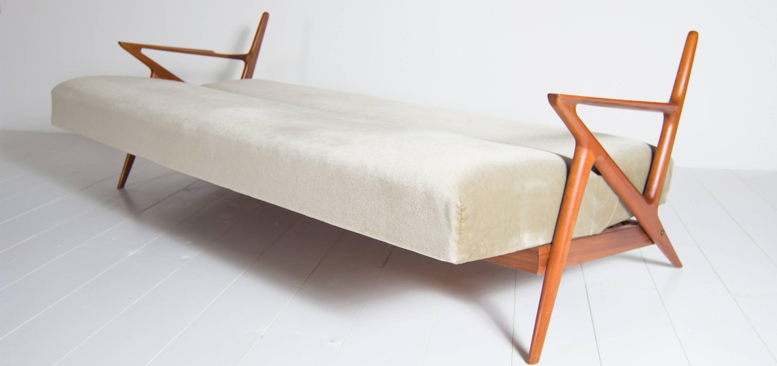 Danish Model Z Daybed by Poul Jensen for Selig OPE For Sale