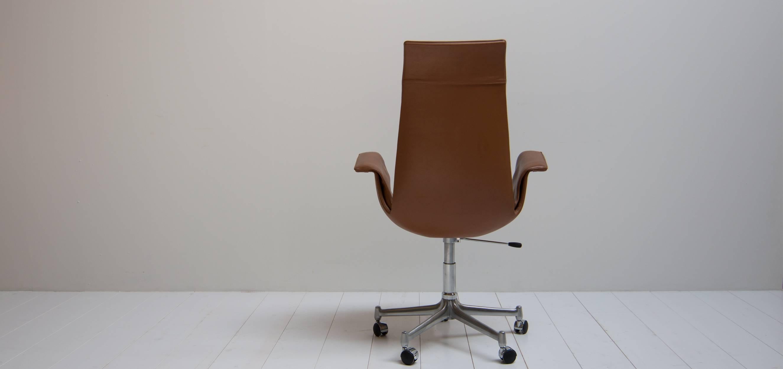 Mid-Century Modern Jørgen Kastholm office chair produced by Kill international