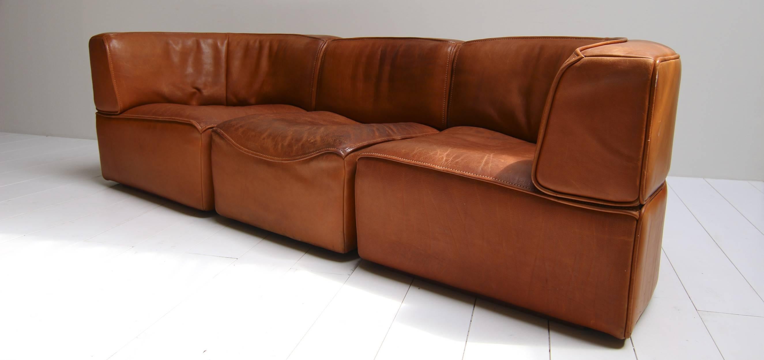 De Sede DS15 Saddle Leather Sofa in Cognac Color In Good Condition In Sint Oedenrode, NL