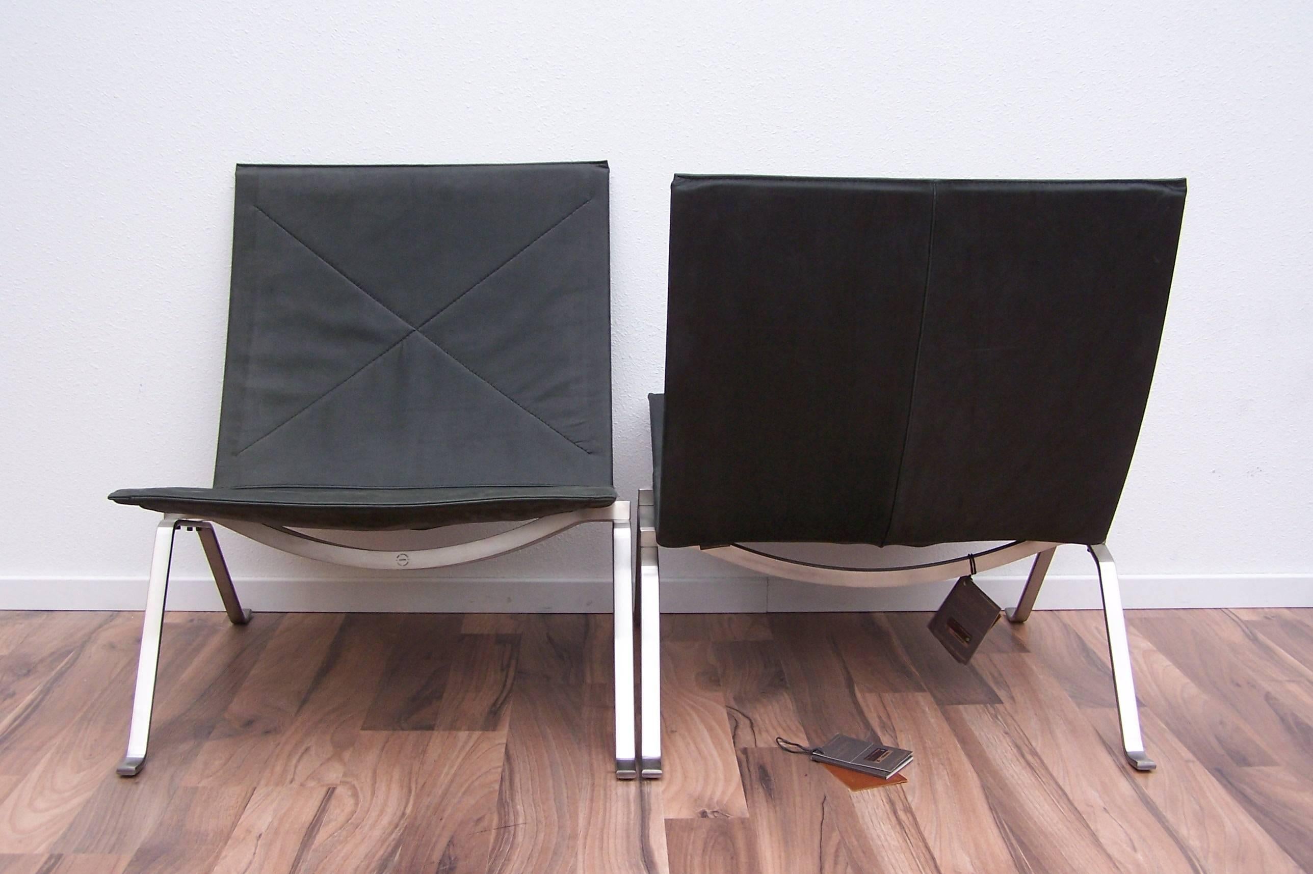 Mid-Century Modern Poul Kjaerholm PK22 Lounge Chairs Exclusive Edition, Set of Two For Sale