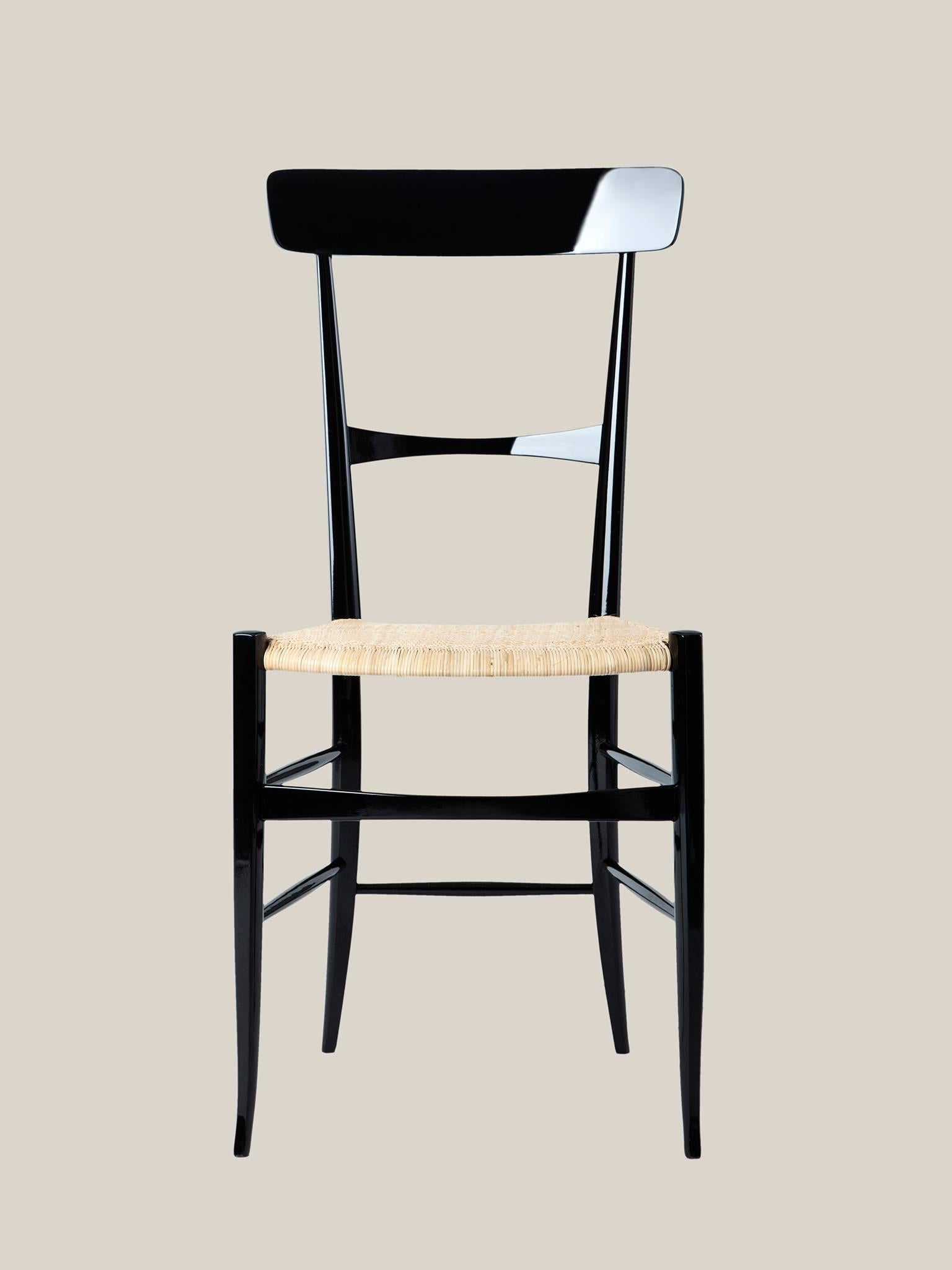 The Leggerissima chair is an extremely rational and linear model of the 20th century, made through a simplification of forms and reduction of materials.
Its essential geometry respects the construction techniques used in the Chiavari model.
Ideal