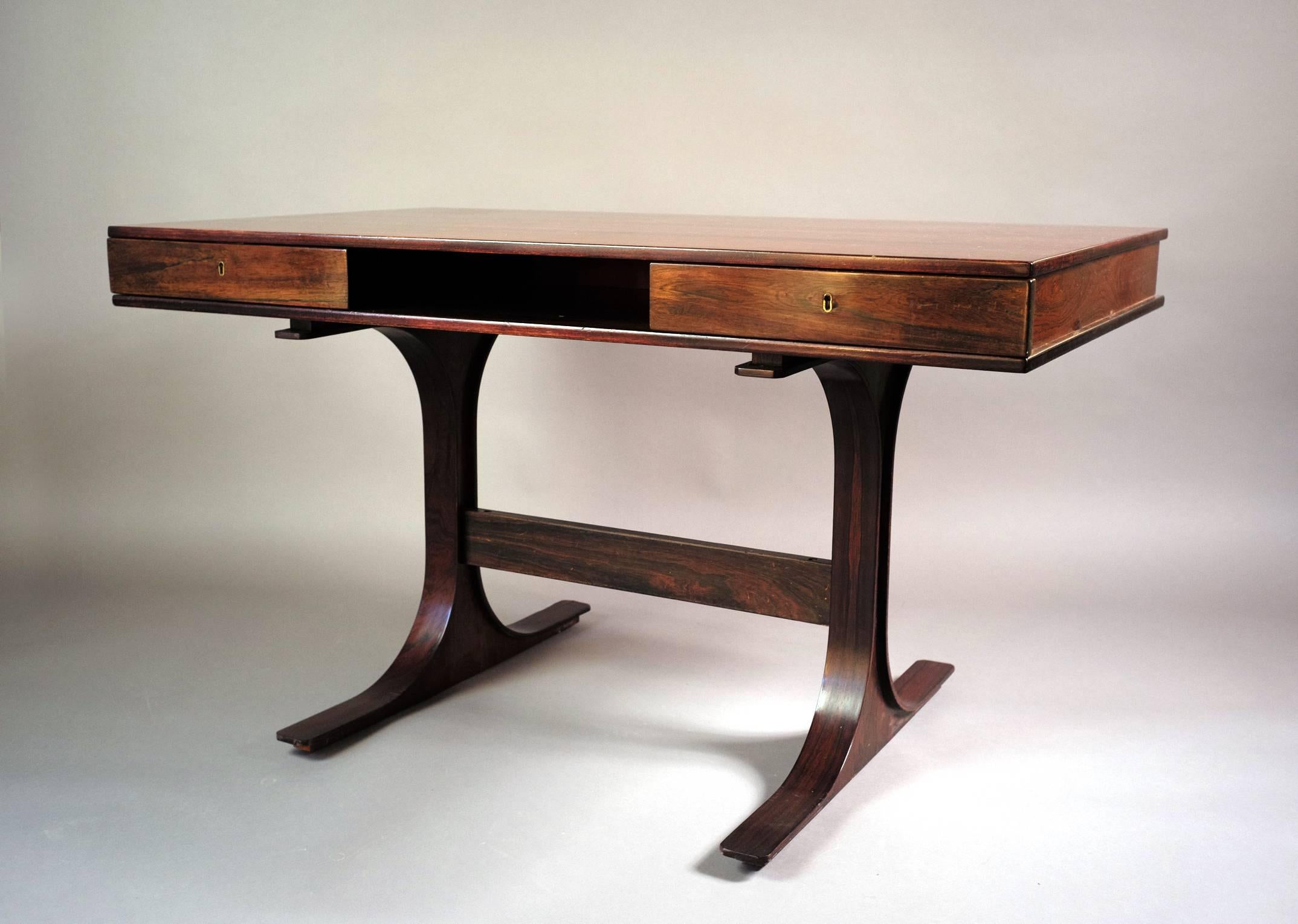 Rosewood Desk by Gianfranco Frattini for Bernini, 1957 2