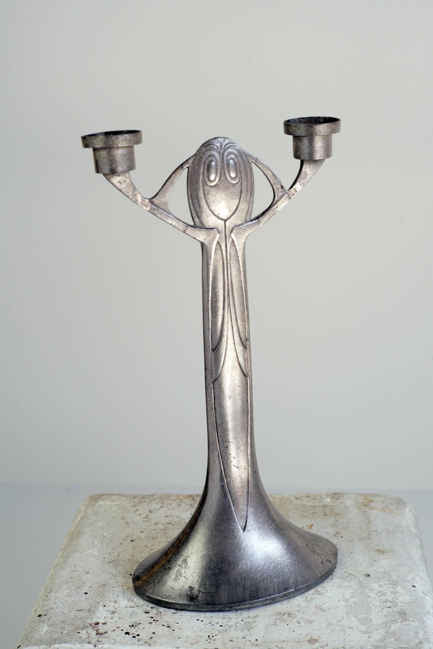 Paar Jugendstil-Kerzenleuchter von Joseph Maria Olbrich:: Deutschland:: 1903-1904 (Zinn)