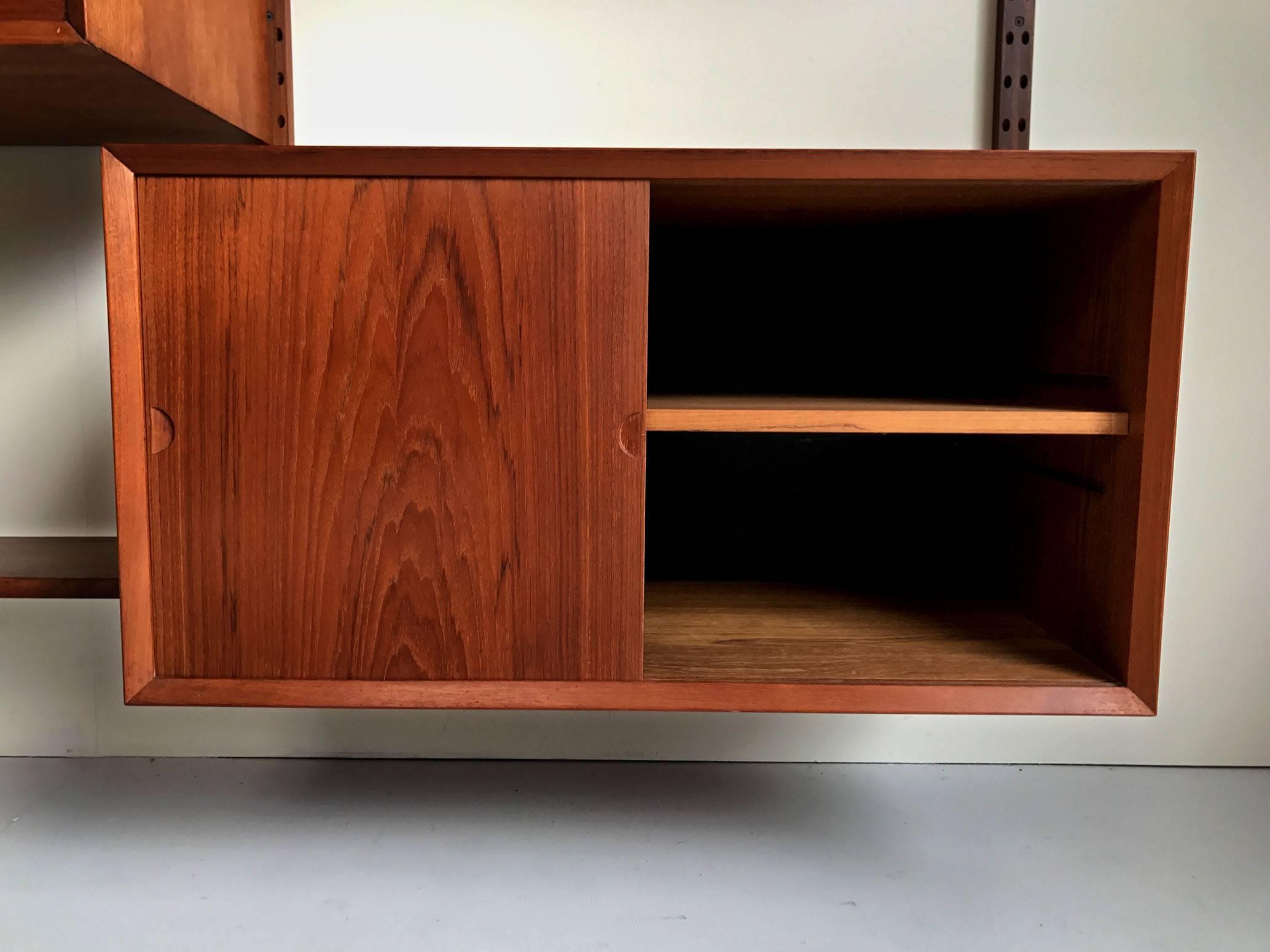 Scandinavian Modern Danish Wall Bookcase by Poul Cadovius for Royal System, 1960s