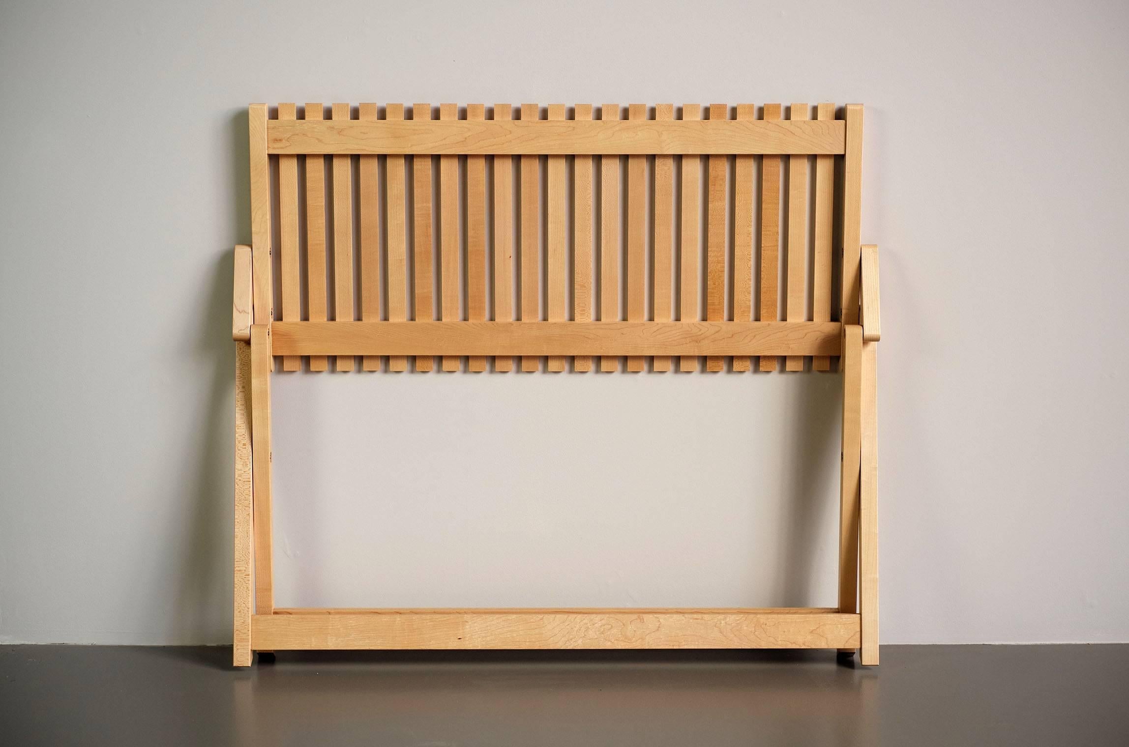 Jean-Claude Duboys, A5 Folding Maple Bench, France, 1980 In Good Condition For Sale In Catonvielle, FR