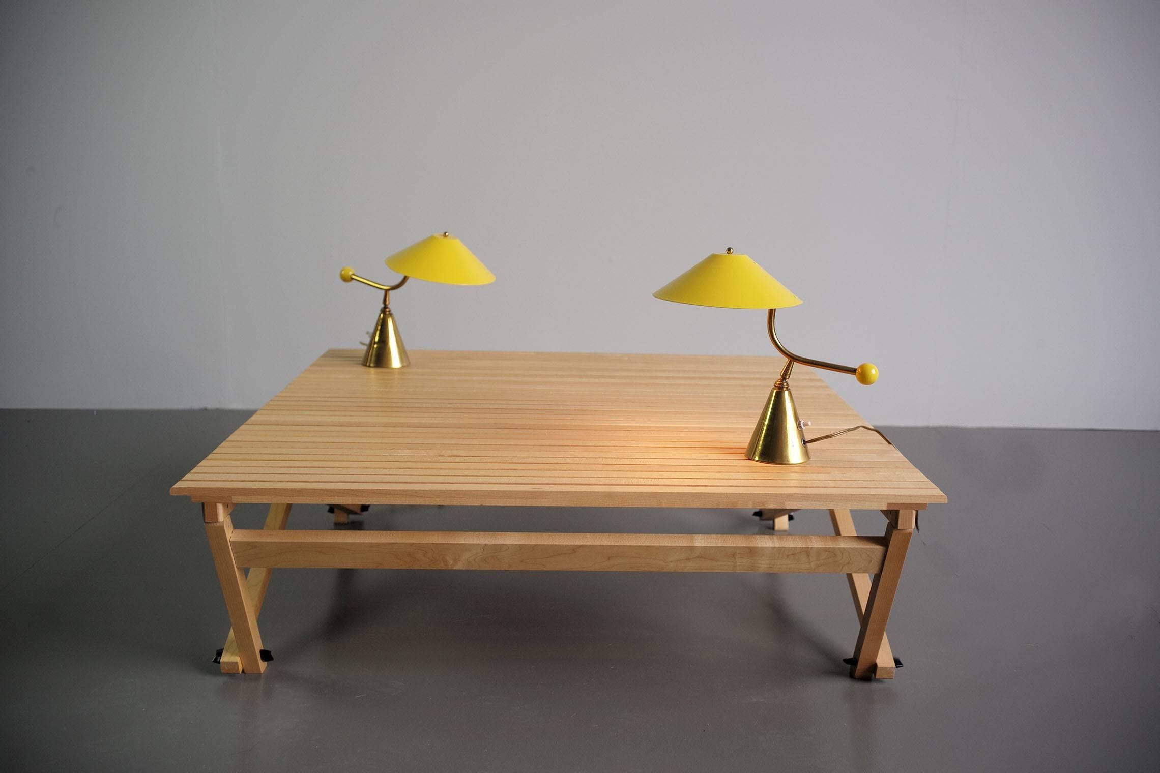 Tisch aus A6-Ahornholz im Stil von Jean-Claude Duboys, Frankreich, 1980 (Moderne der Mitte des Jahrhunderts) im Angebot