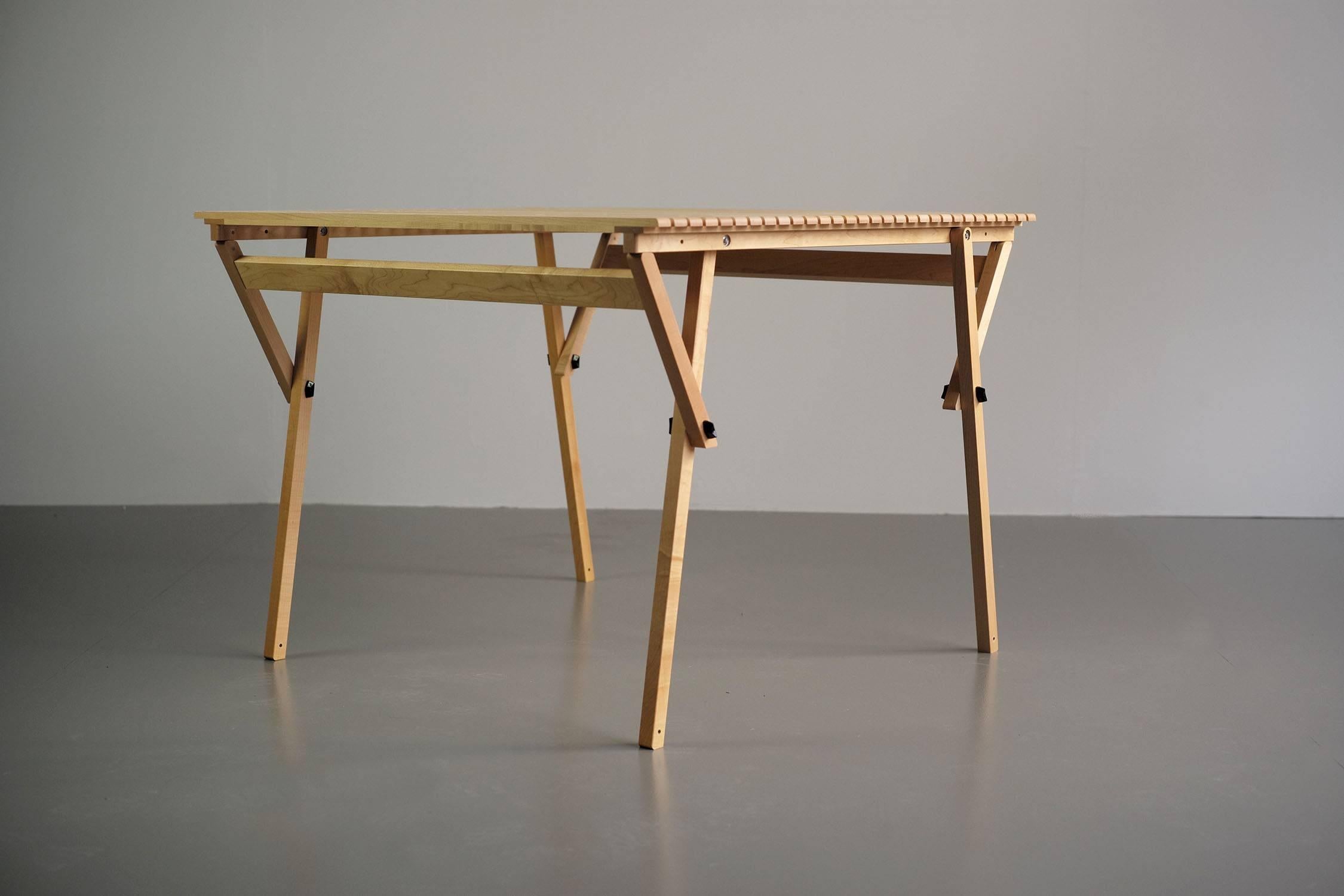 Tisch aus A6-Ahornholz im Stil von Jean-Claude Duboys, Frankreich, 1980 im Angebot 3